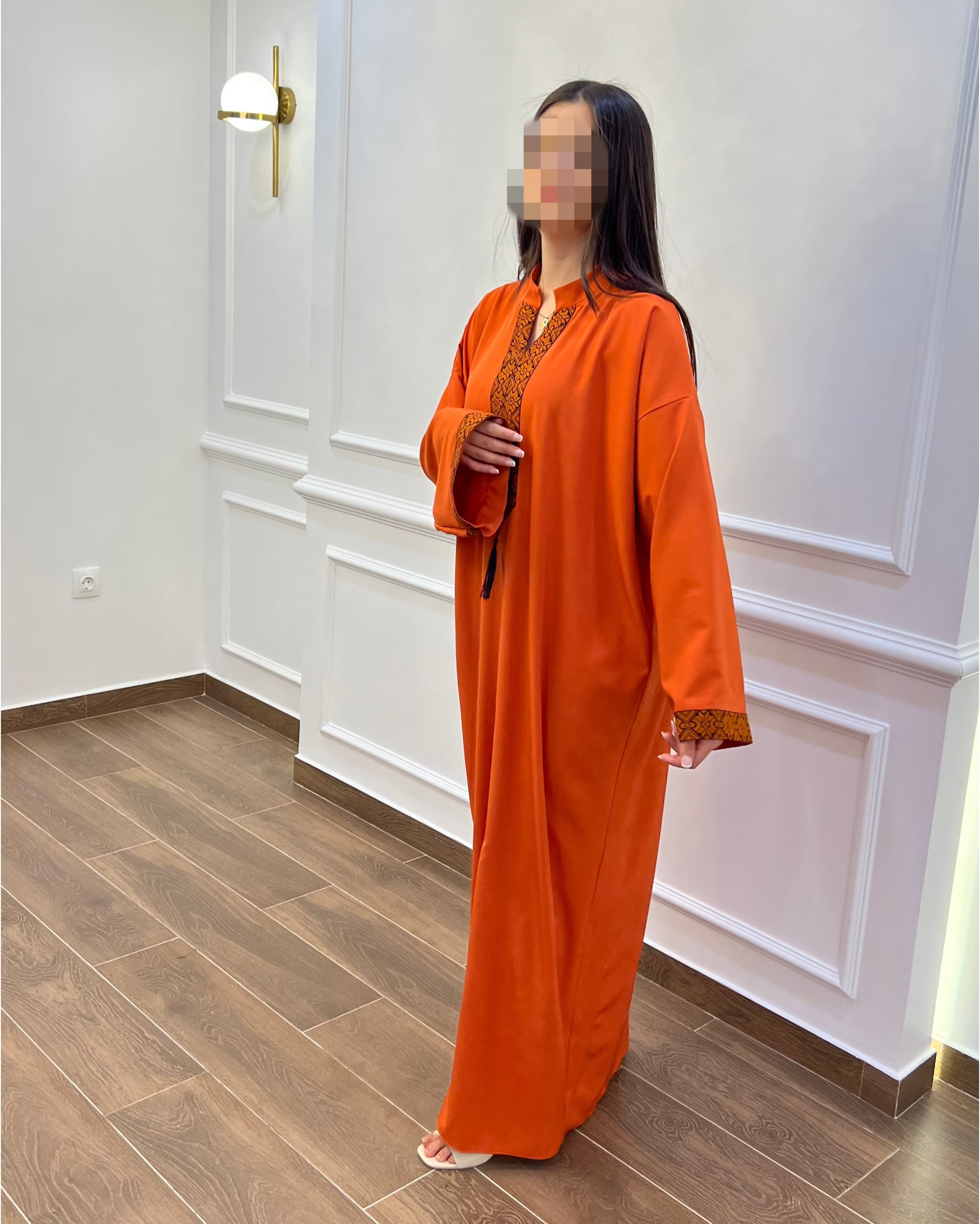 DJEBBA TRADITIONNELLE STYLE DJELLABA EN COULEUR ORANGE