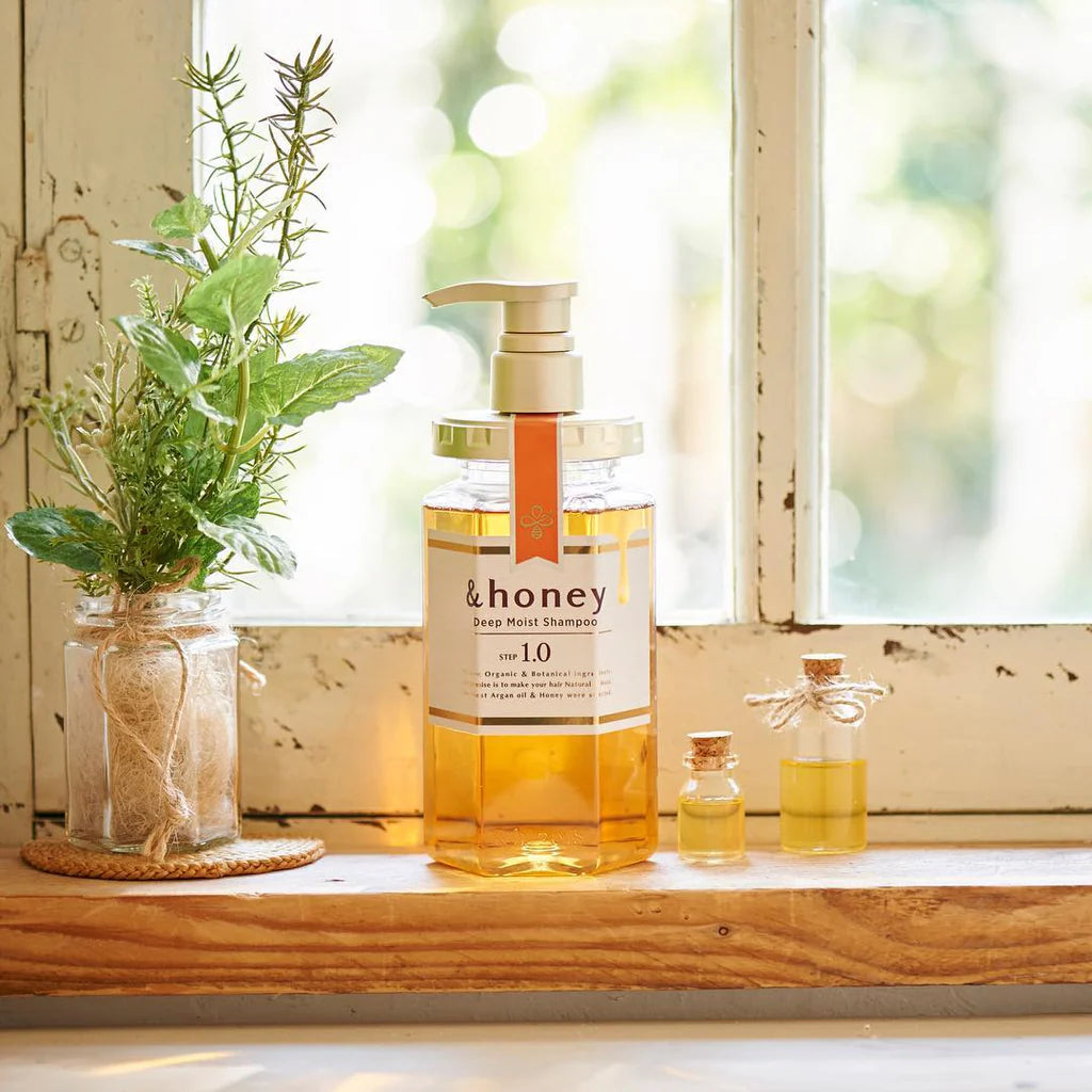 & HONEY DEEP MOIST SHAMPOO HYDRATANT À LA GELÉE ROYALE ET À L'HUILE BIO STEP 1.0 440ML