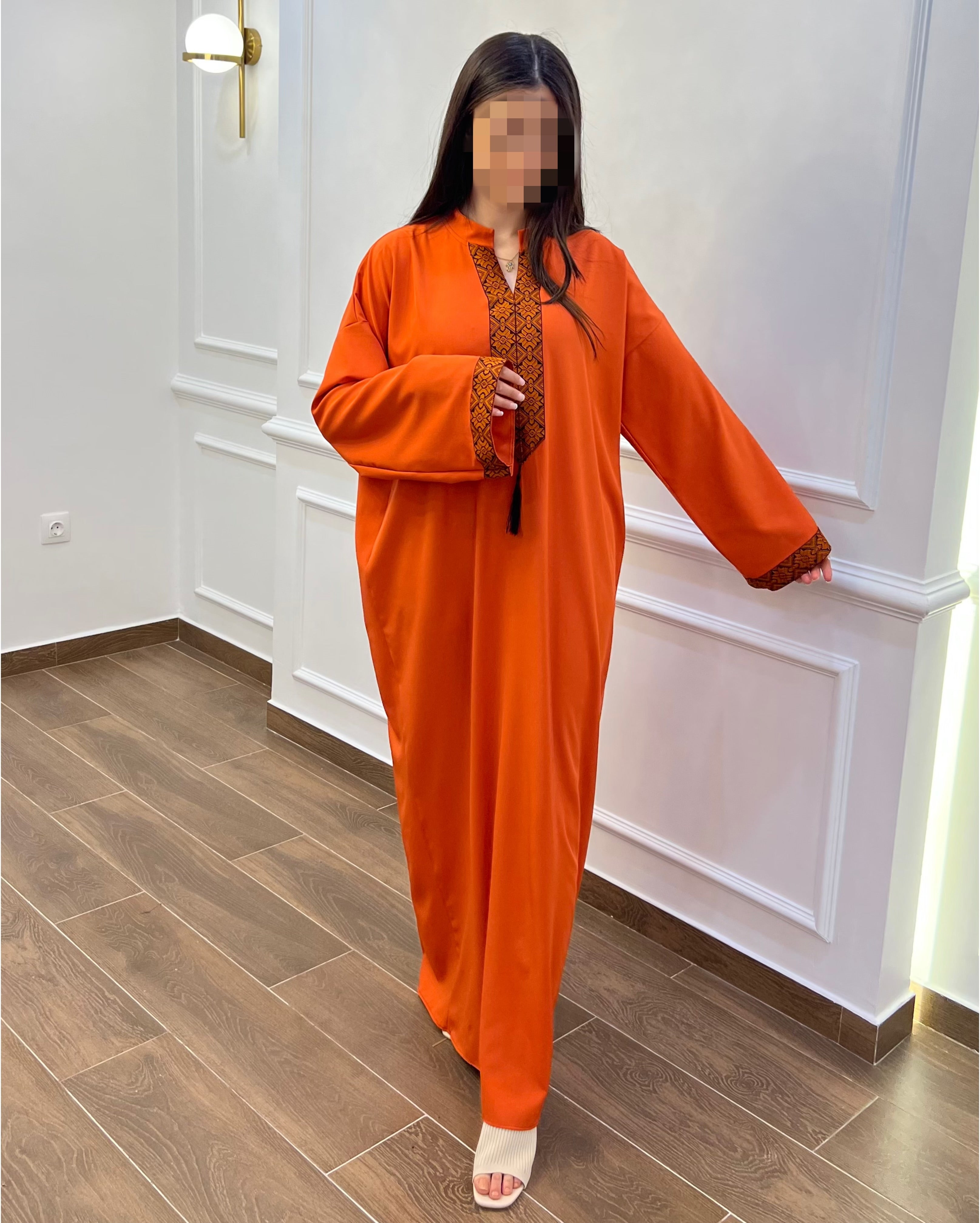 DJEBBA TRADITIONNELLE STYLE DJELLABA EN COULEUR ORANGE