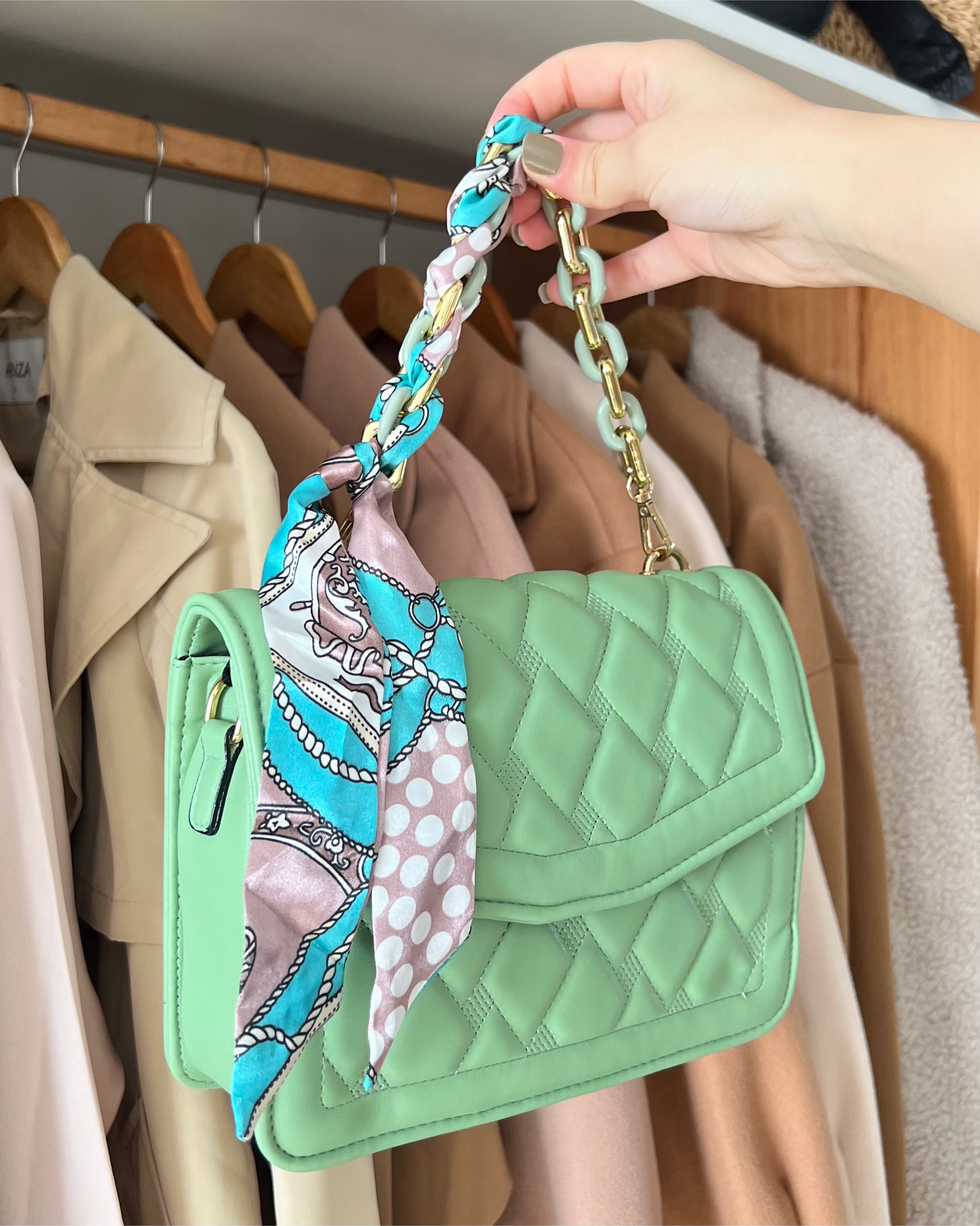 SAC DION CLASSE AVEC RUBAN COULEUR VERT