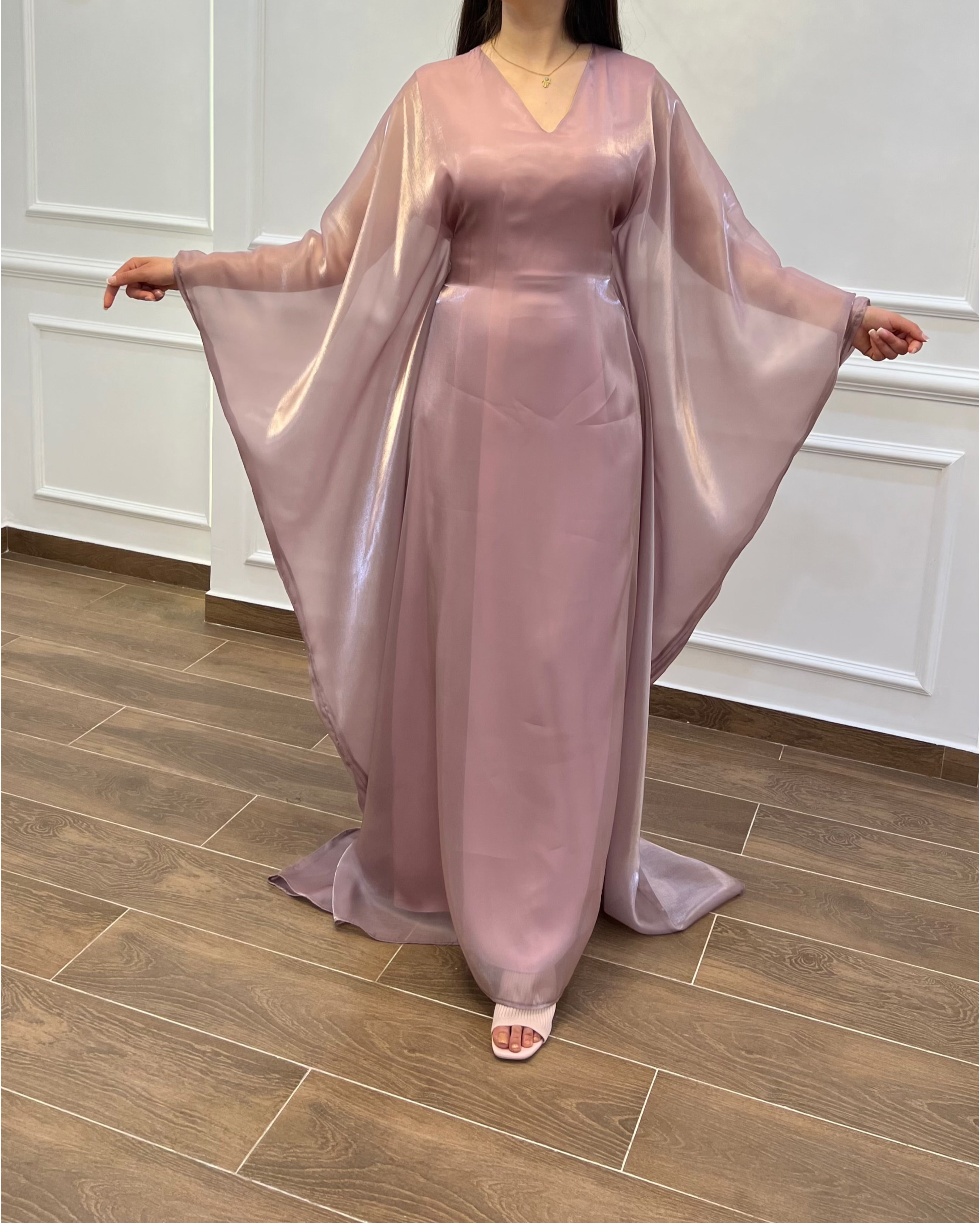 ROBE ORGANZA TRÈS CLASSE COULEUR ROSE VIOLET