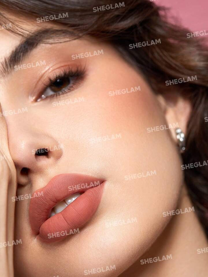 SHEGLAM ROUGE A LÈVRES MAT ALLURE À HAUTE PIGMENTATION COULEUR SELF MADE BABE