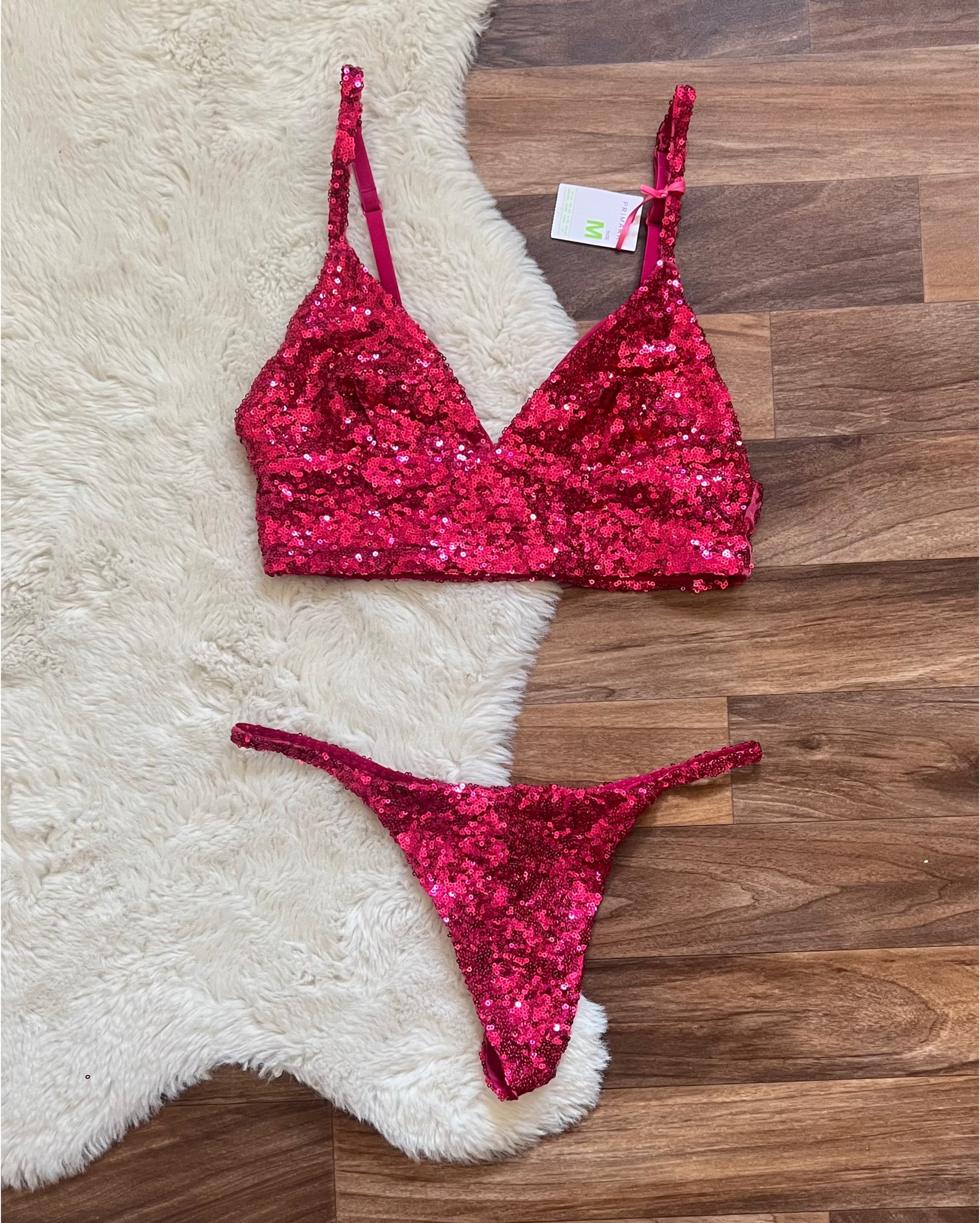 LINGERIE DEUX PIÈCES PAILLETÉES PRIMARK EN ROUGE