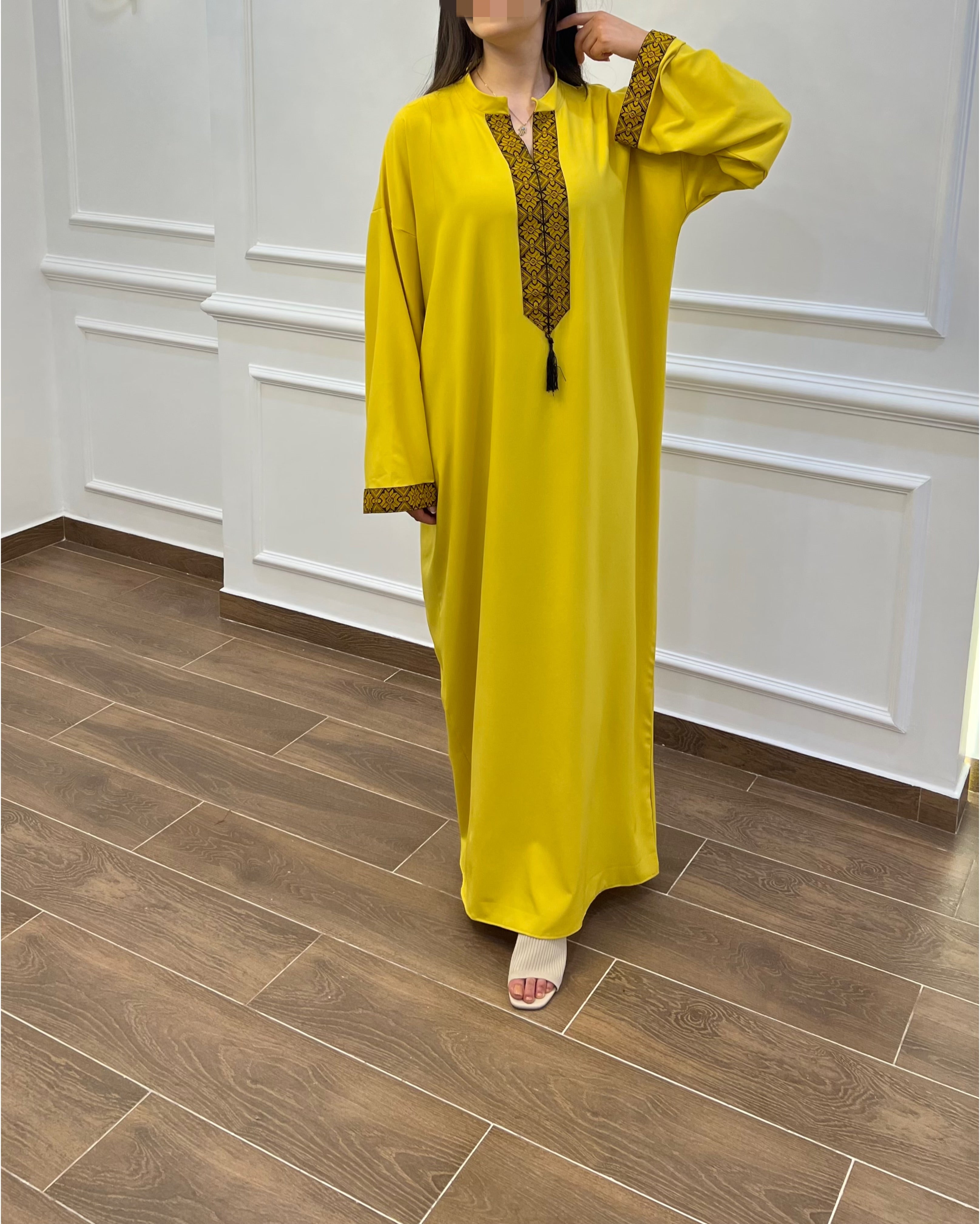 DJEBBA TRADITIONNELLE STYLE DJELLABA COULEUR JAUNE FONCÉ