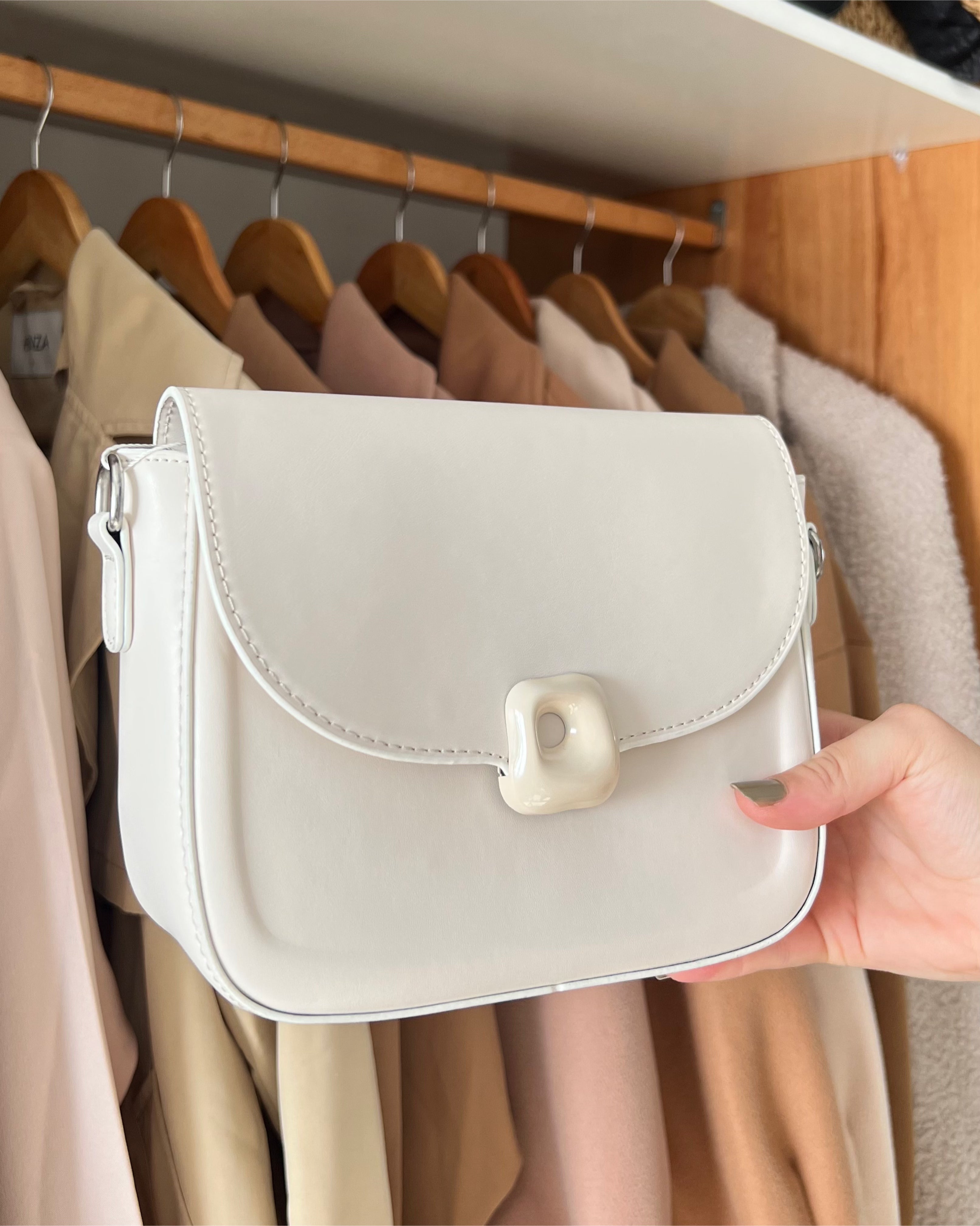 SAC DION CUTE COULEUR BEIGE CLAIR