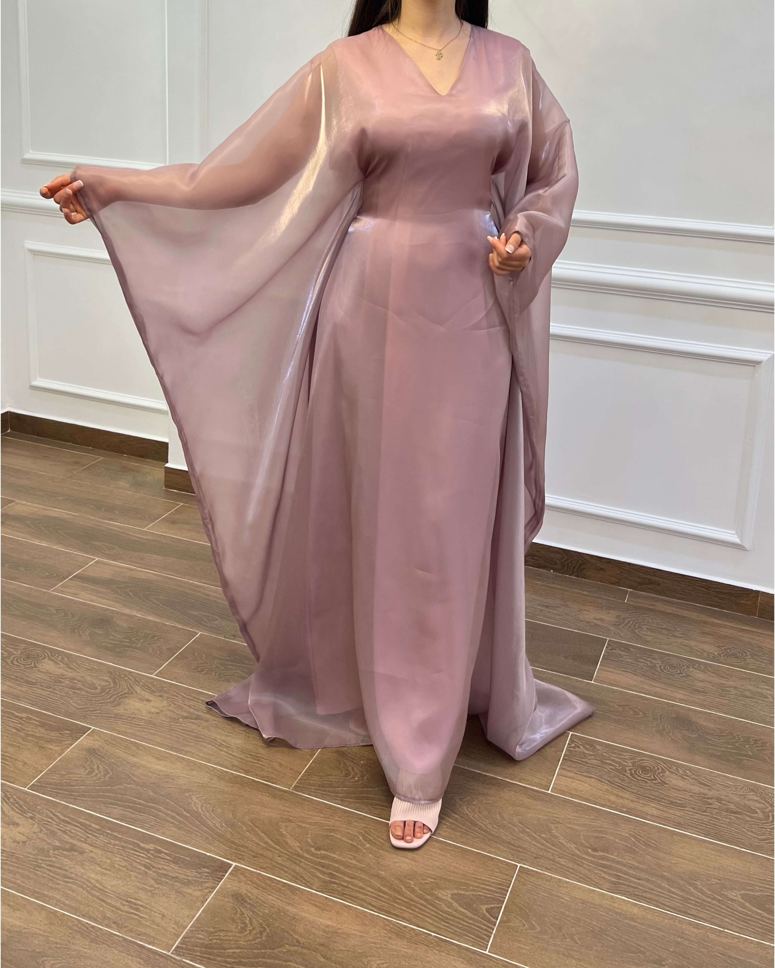 ROBE ORGANZA TRÈS CLASSE COULEUR ROSE VIOLET