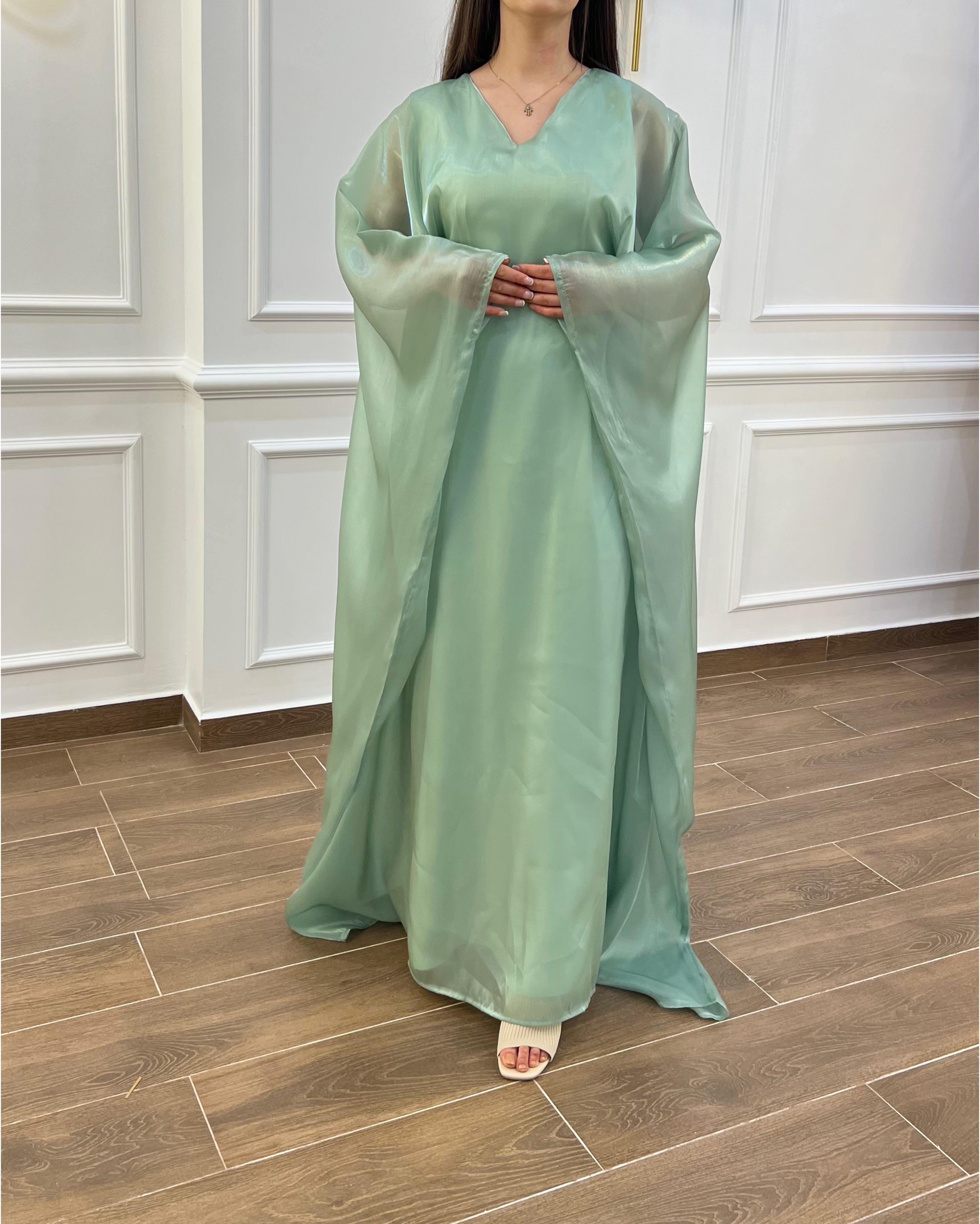 ROBE ORGANZA TRÈS CLASSE EN COULEUR VERT MINT
