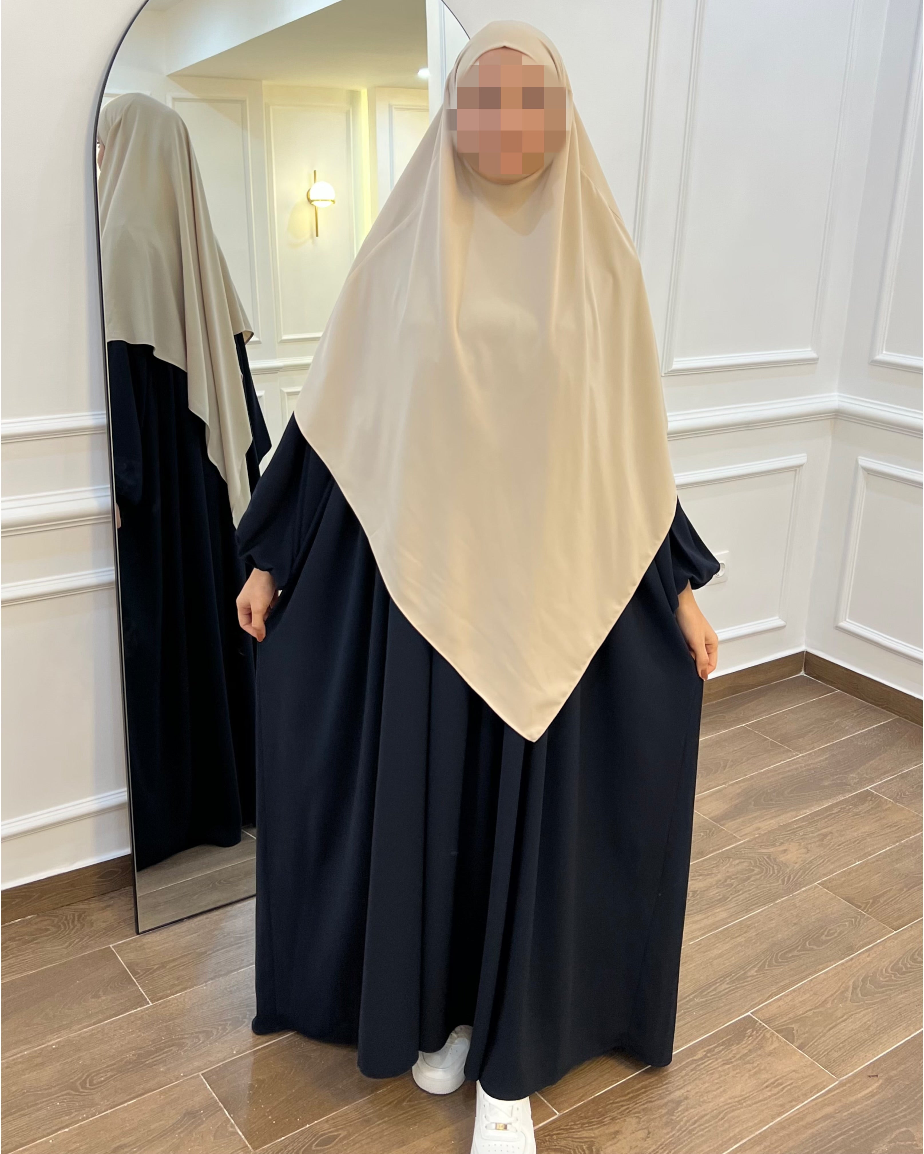 HIJAB CHAR3I TRÈS CONFORTABLE EN BLEU NUIT