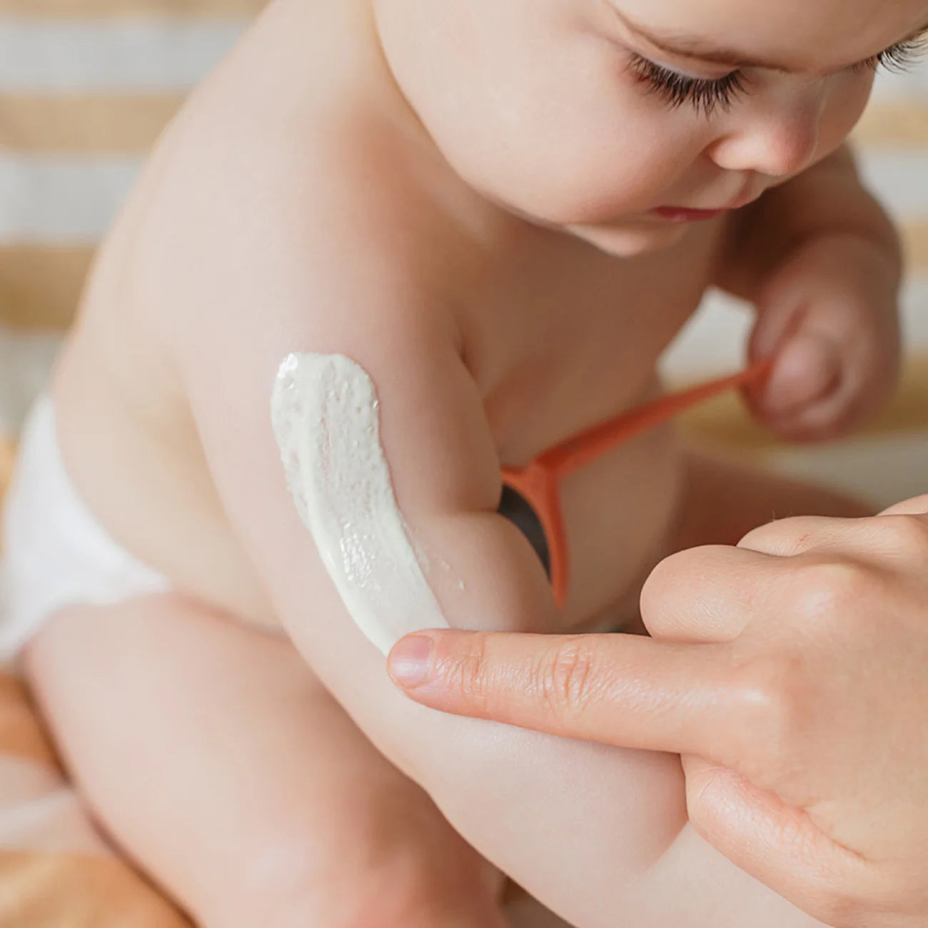 BIOLANE CRÉME SOLAIRE SPF 50 ADAPTÉ AUX BÉBÉS