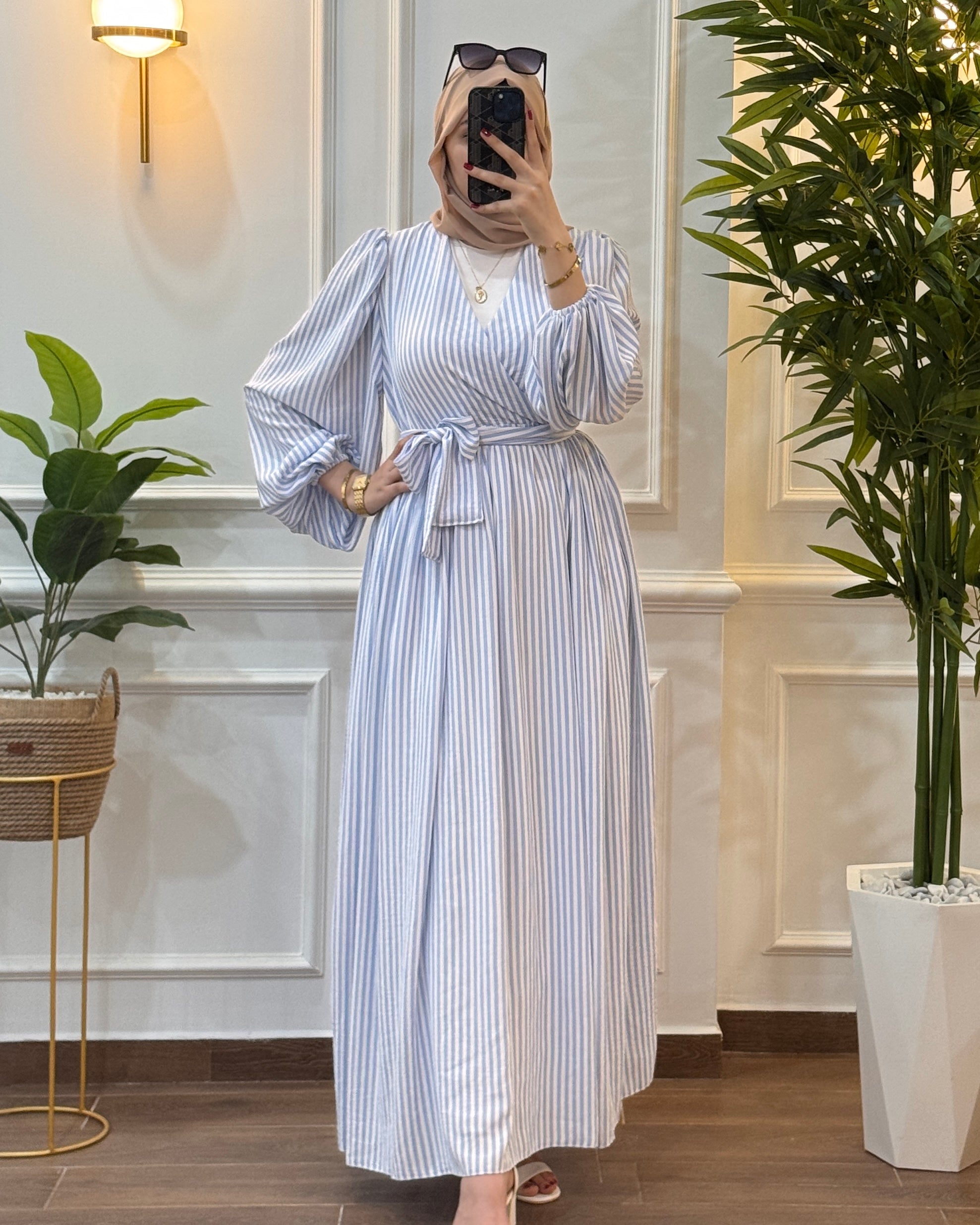 ROBE ÉTÉ PARIS A RAYURE STYLE CACHE COEUR COULEUR BLEU CIEL
