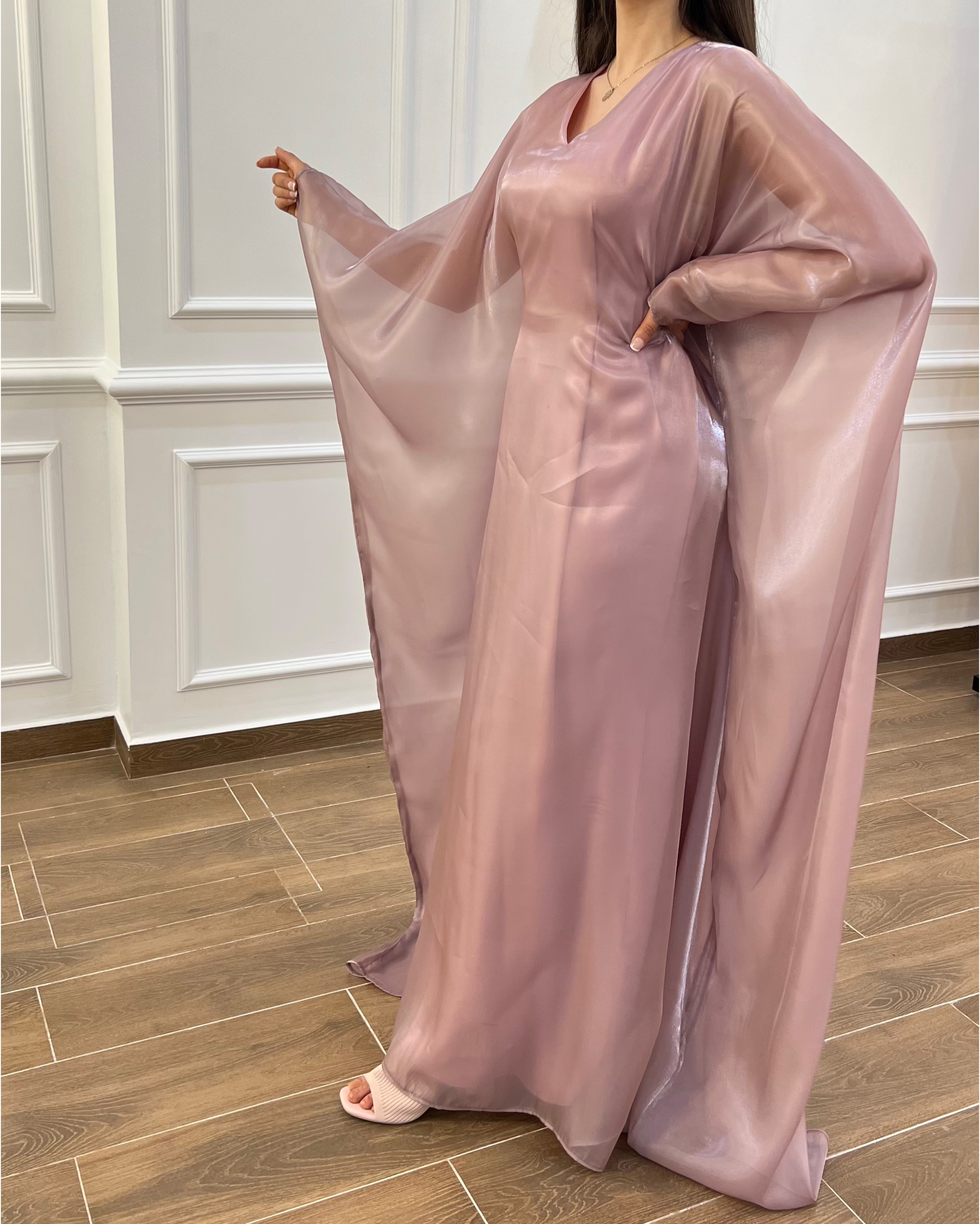 ROBE ORGANZA TRÈS CLASSE COULEUR ROSE VIOLET