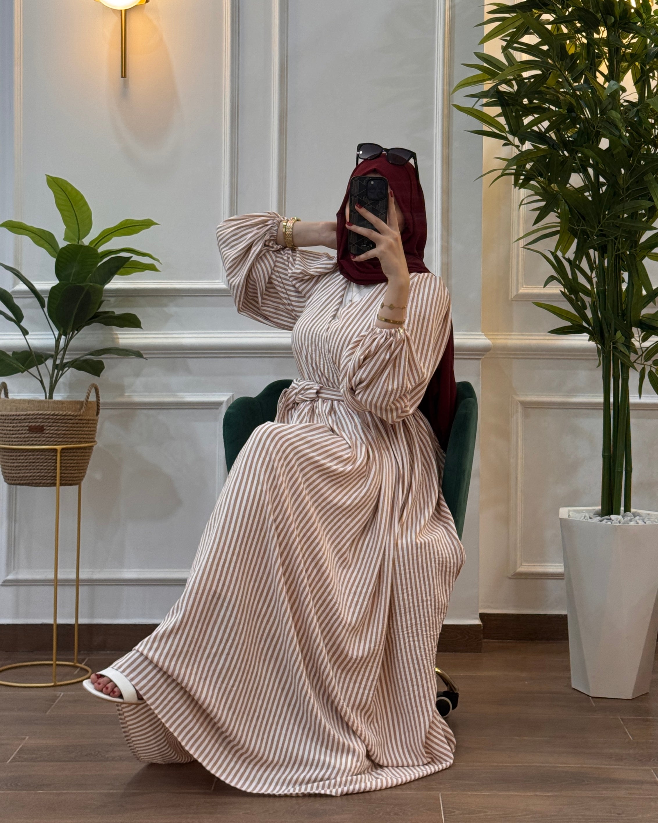 ROBE ÉTÉ PARIS A RAYURE STYLE CACHE COEUR COULEUR BEIGE ROSÉ