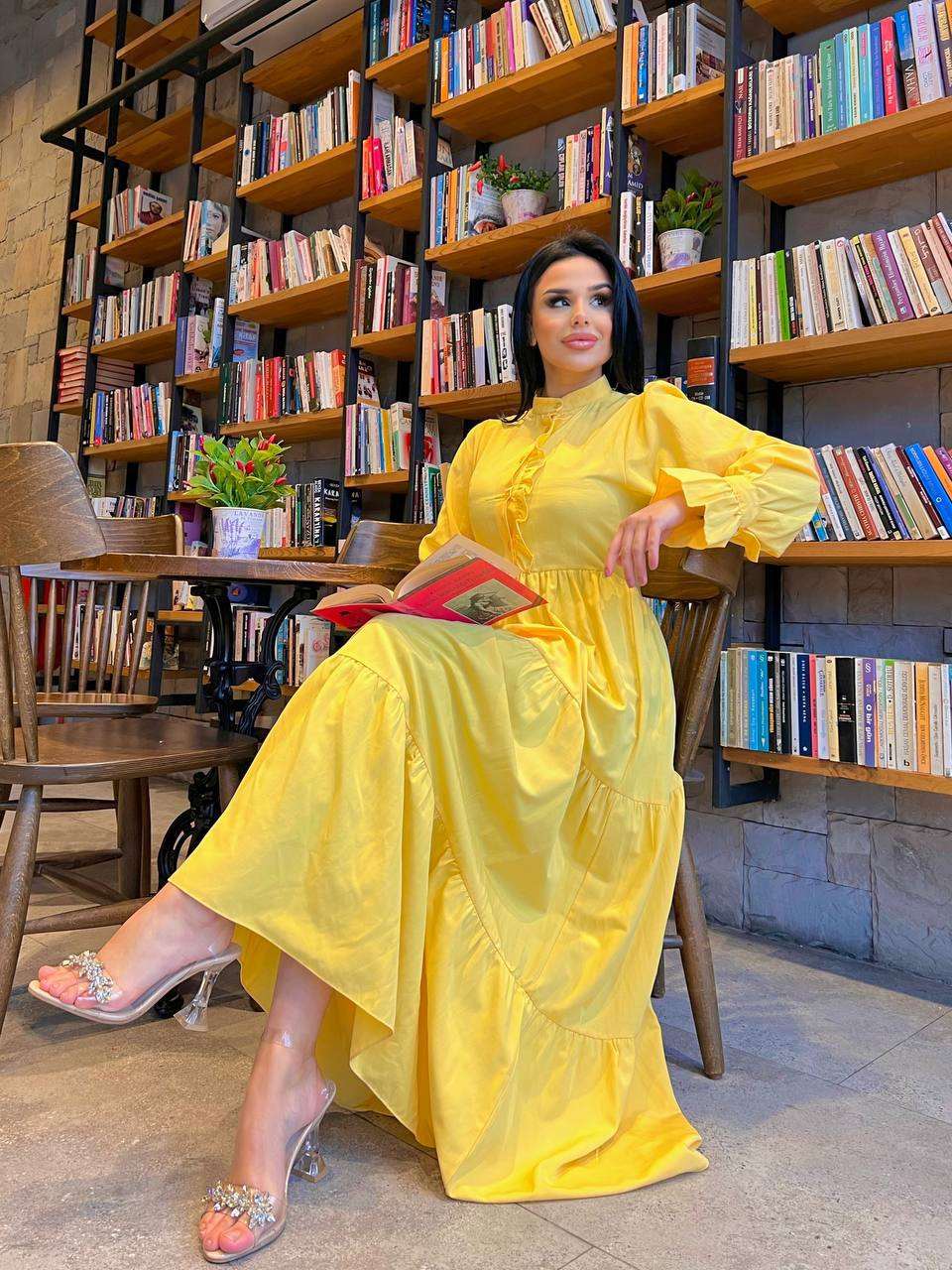 ROBE COULEUR - Premium ROBE from DION - Just DA 5200! Shop now at DION