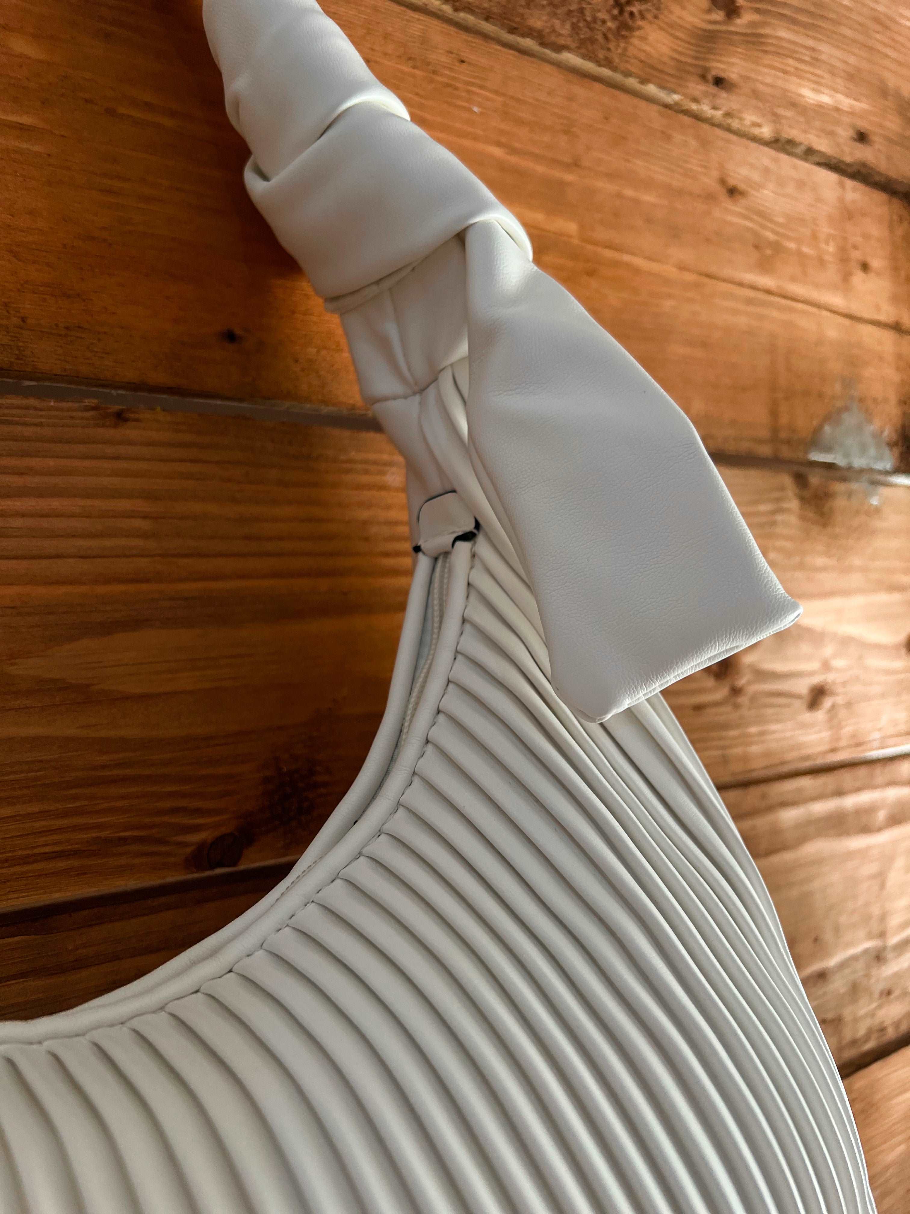 SAC UNIVERSITE - Premium from DION - Just DA 0! Shop now at DION