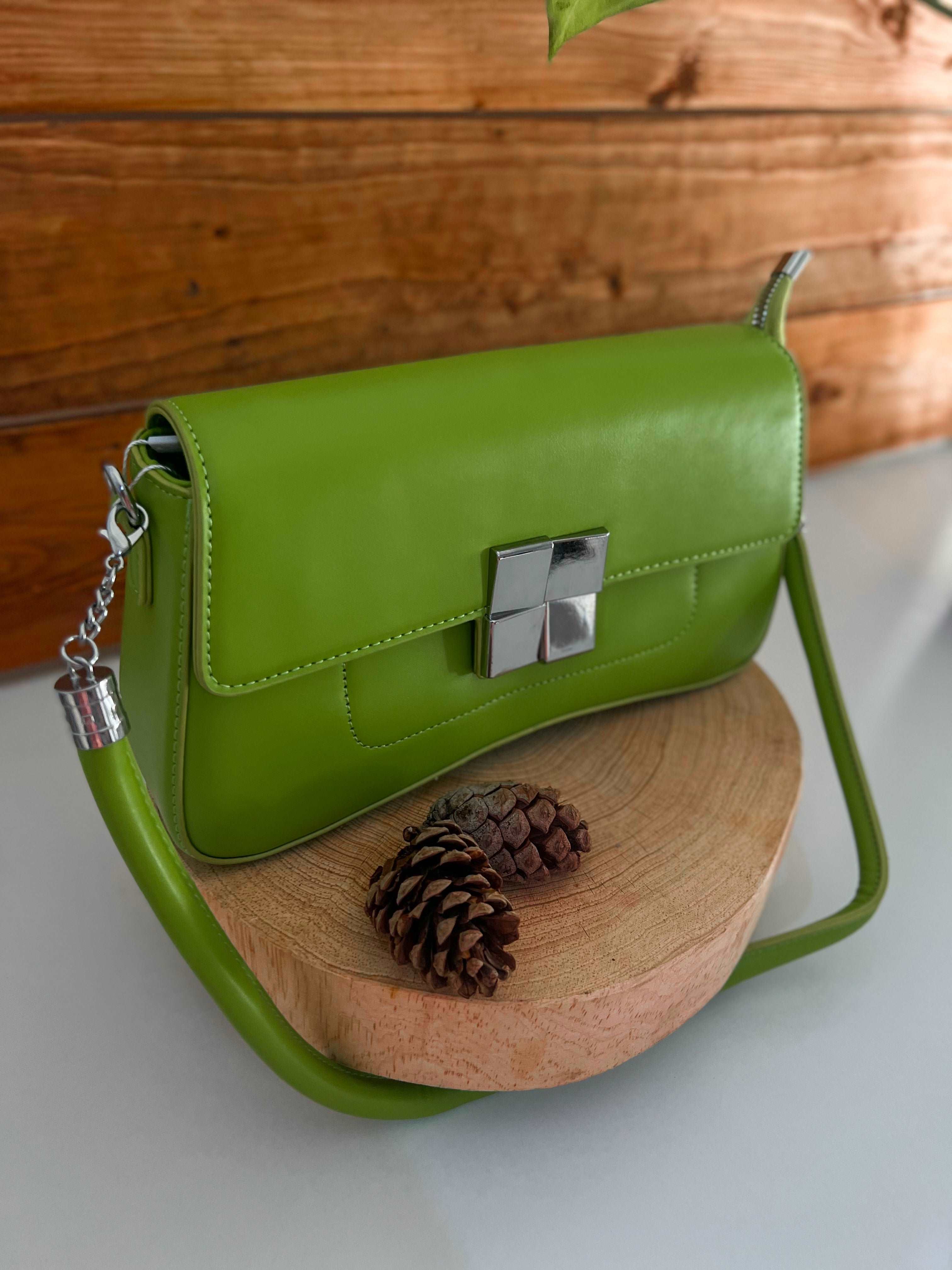 SAC LONG - Premium SAC A MAIN from DION - Just DA 4200! Shop now at DION