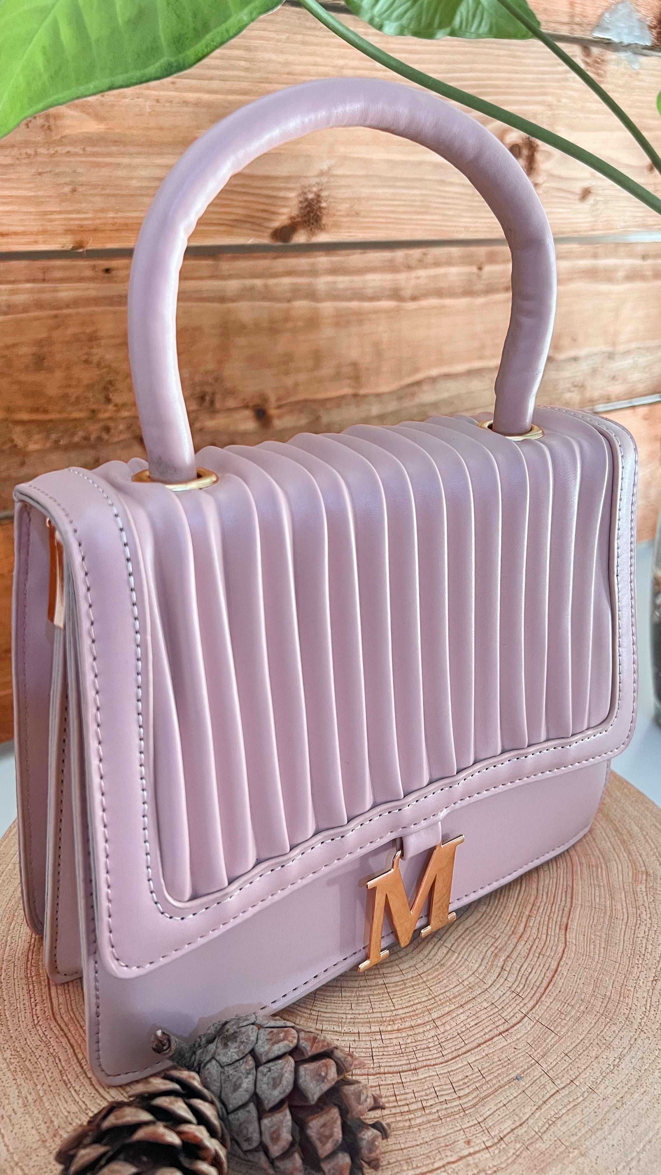 SAC M - Premium SAC A MAIN from DION - Just DA 0! Shop now at DION