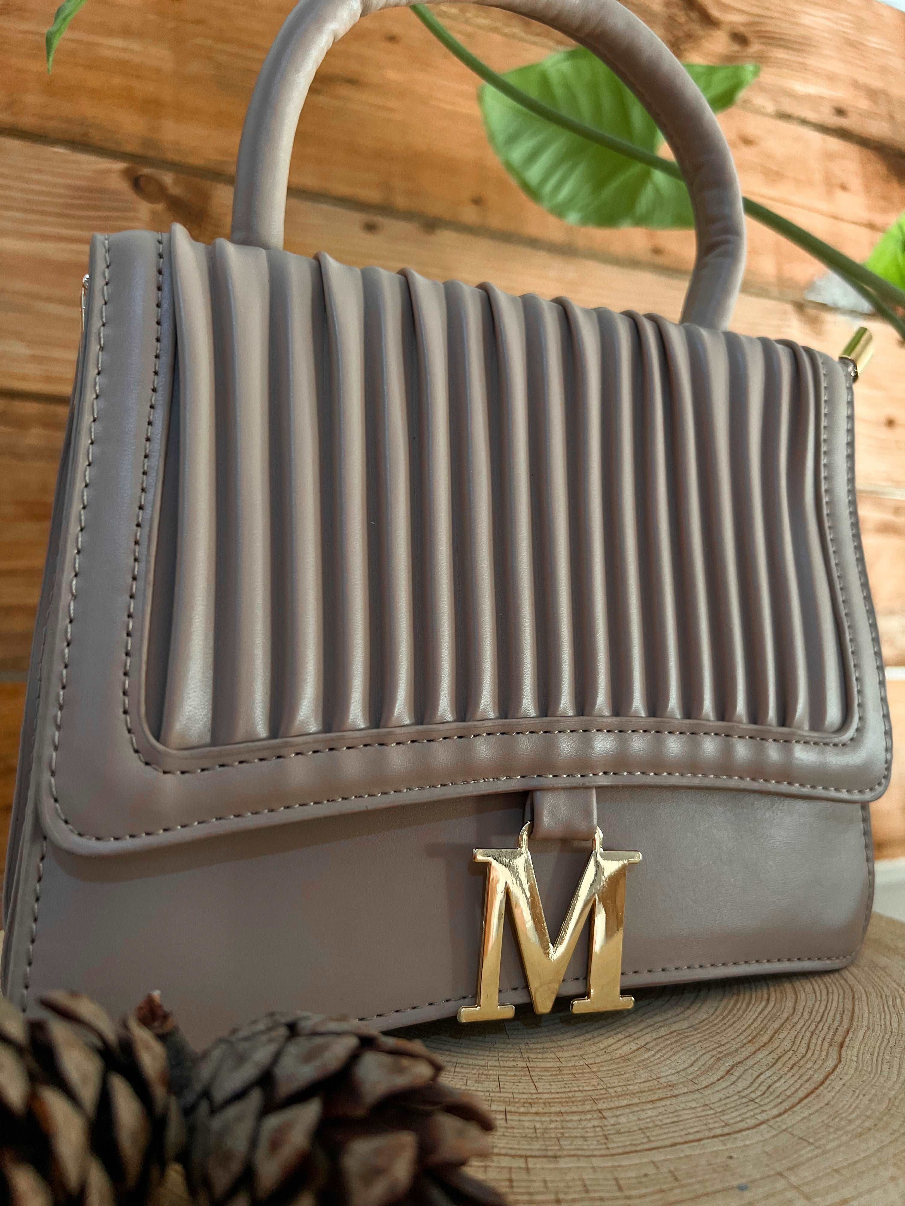 SAC M - Premium SAC A MAIN from DION - Just DA 0! Shop now at DION