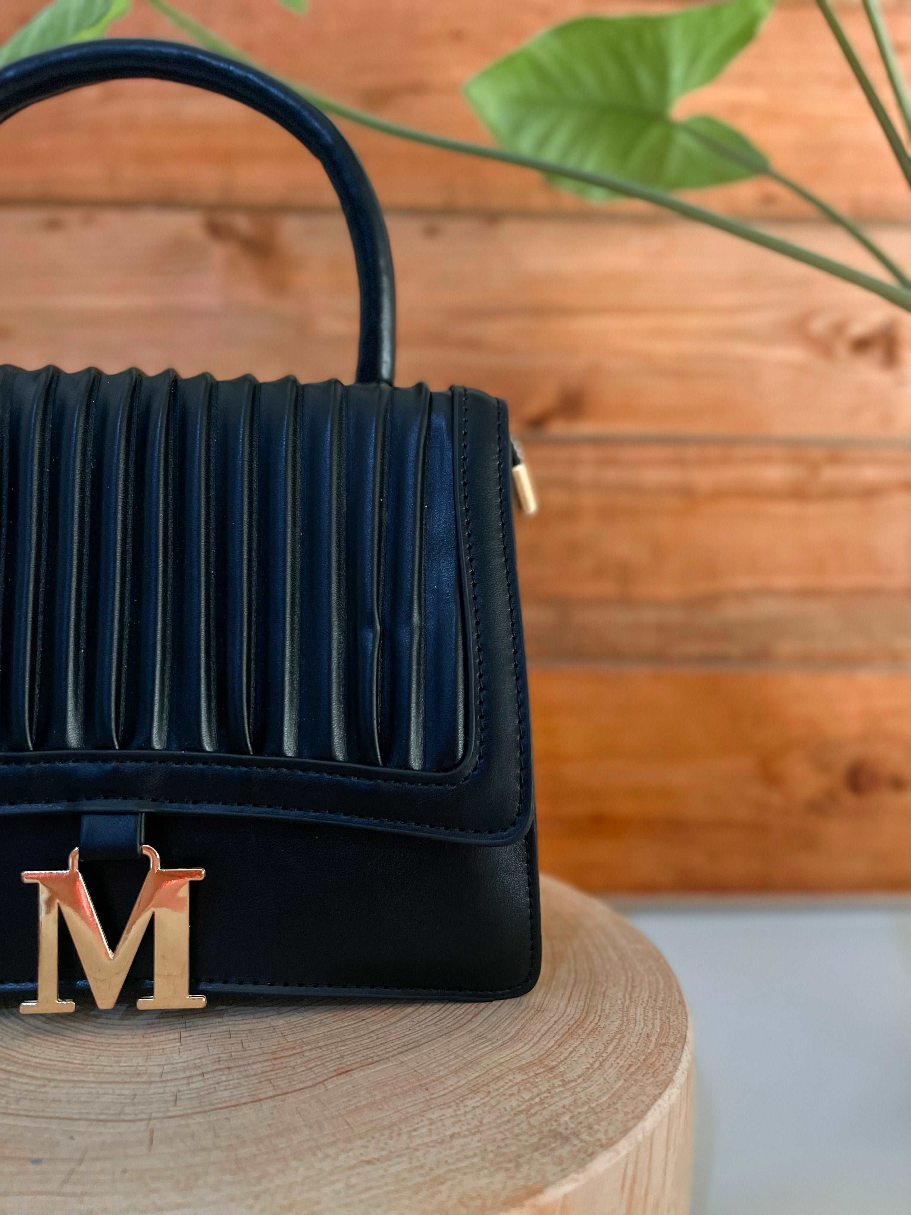 SAC M - Premium SAC A MAIN from DION - Just DA 0! Shop now at DION