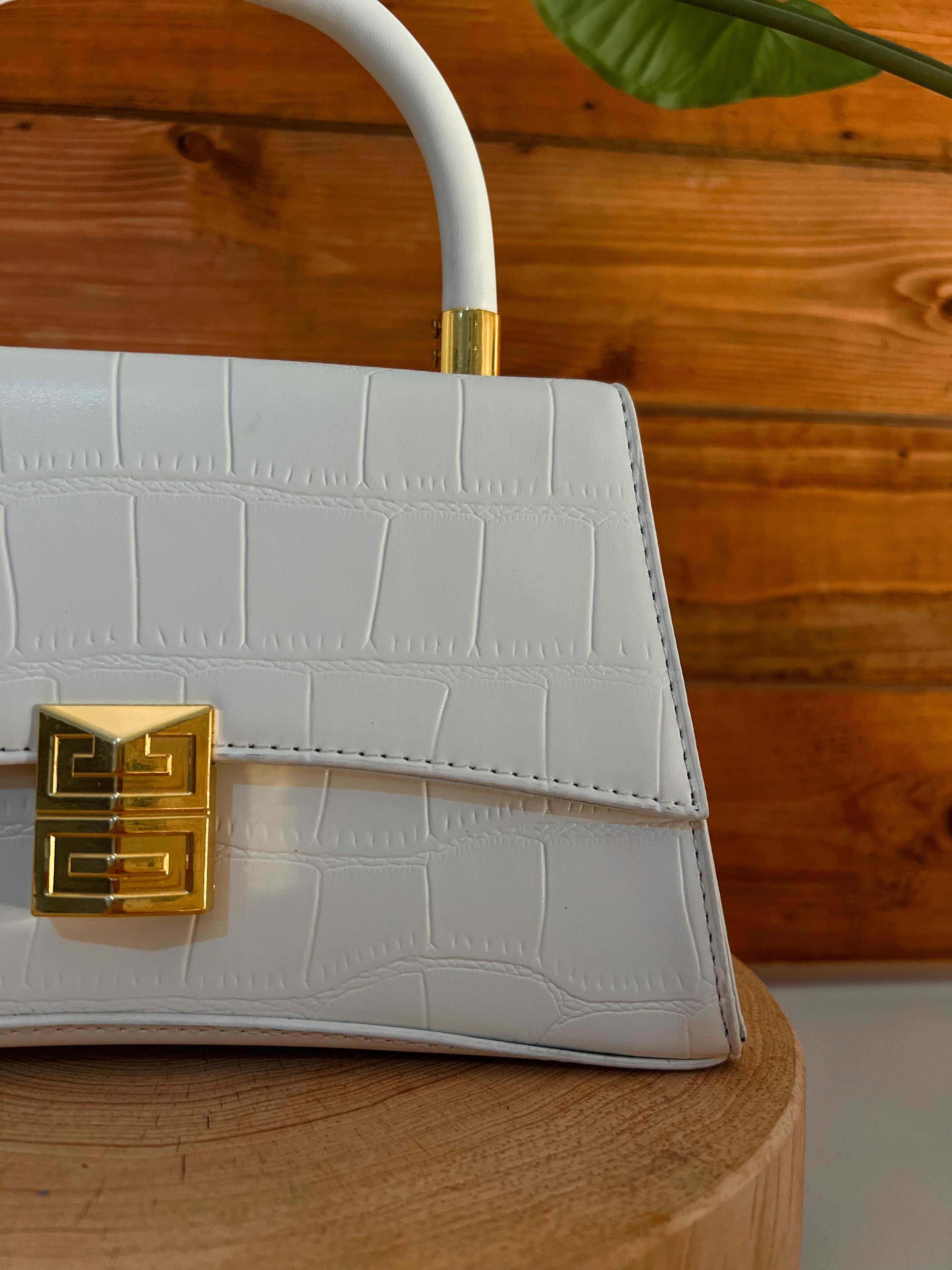 SAC BAGETTE AVEC NOEUD - Premium SAC A MAIN from DION - Just DA 4500! Shop now at DION