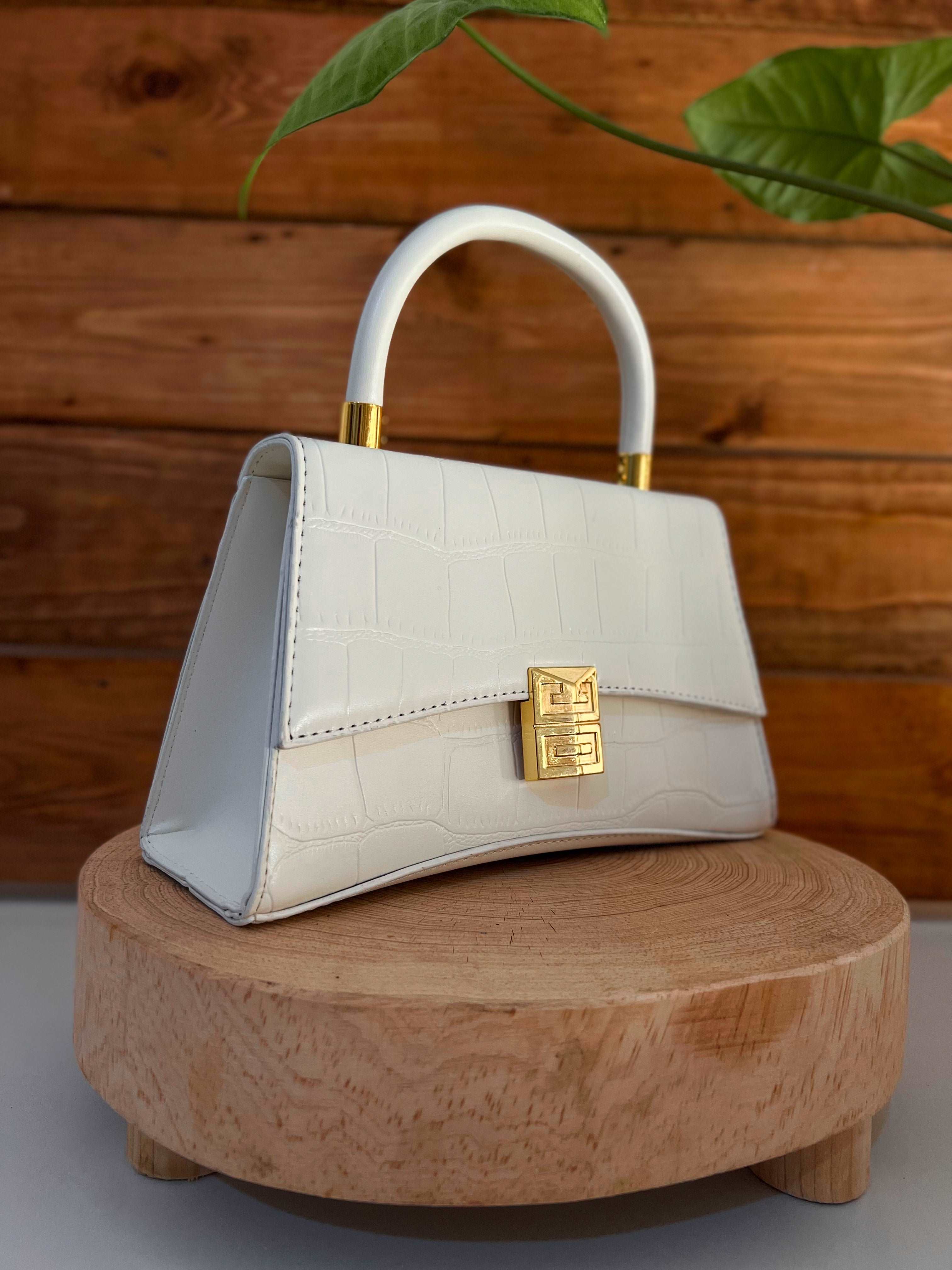 SAC VALDI - Premium SAC A MAIN from DION - Just DA 0! Shop now at DION