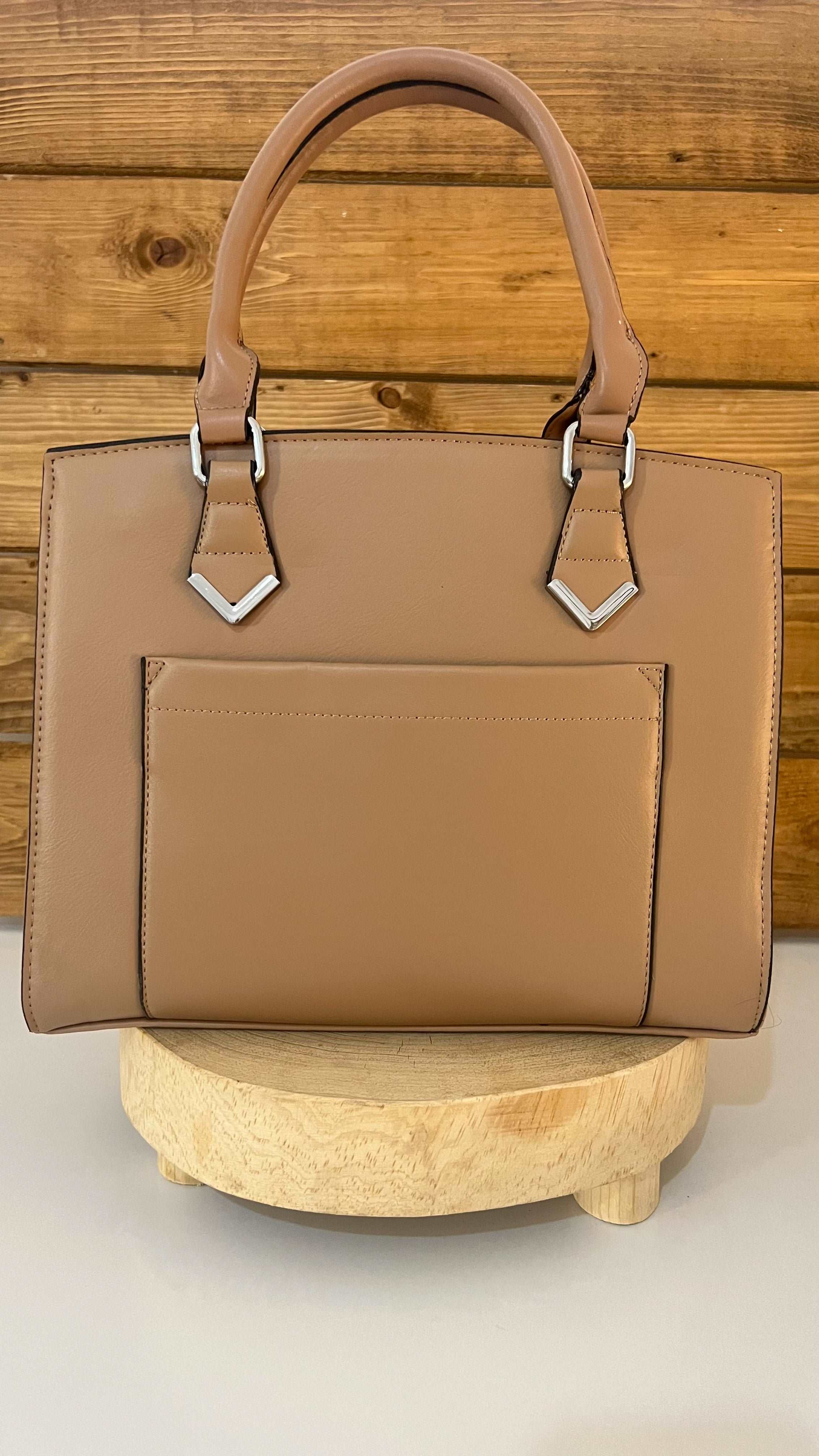 SAC CLASSIQUE - Premium SAC A MAIN from DION - Just DA 0! Shop now at DION