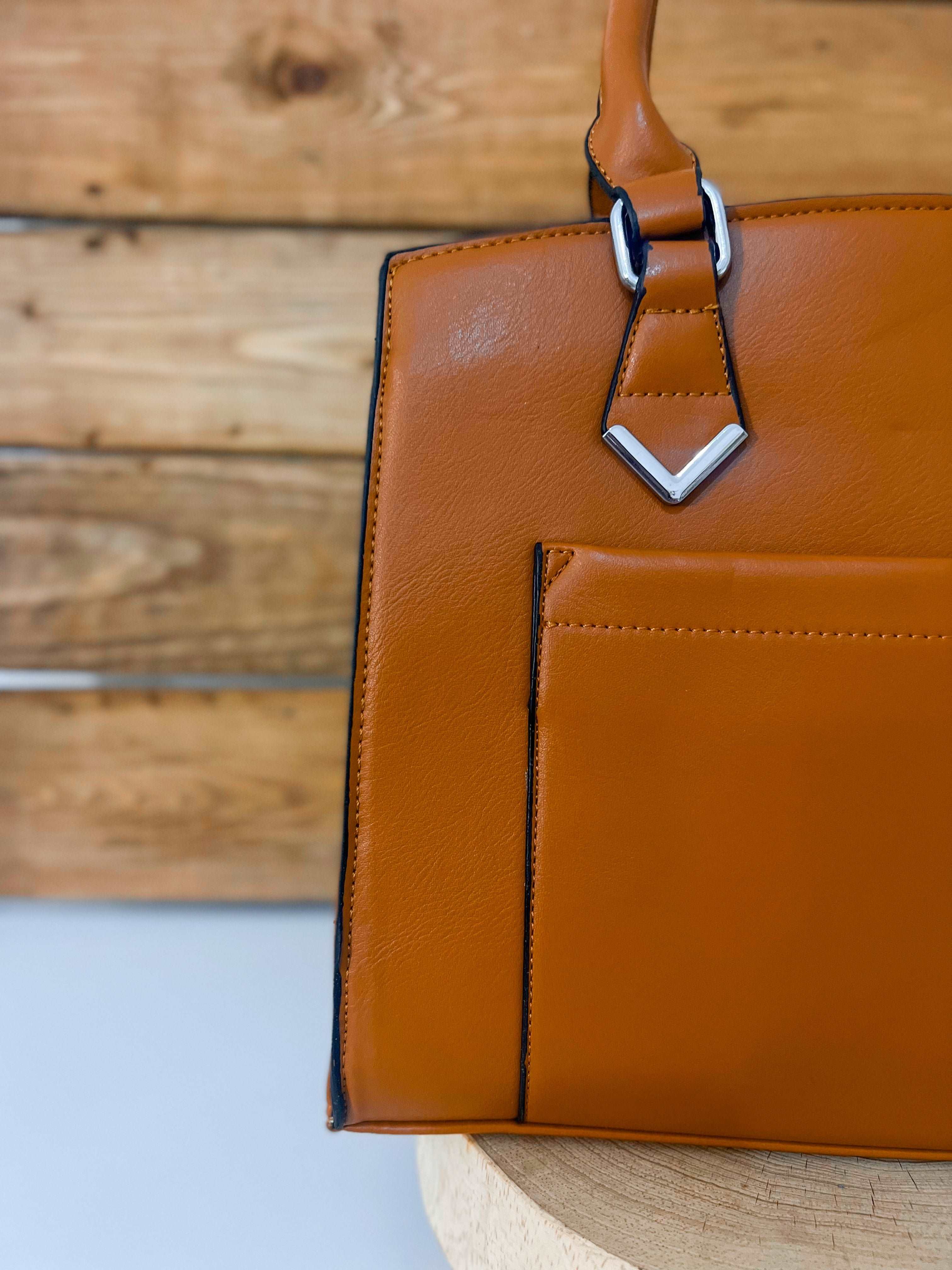 SAC CLASSIQUE - Premium SAC A MAIN from DION - Just DA 4500! Shop now at DION