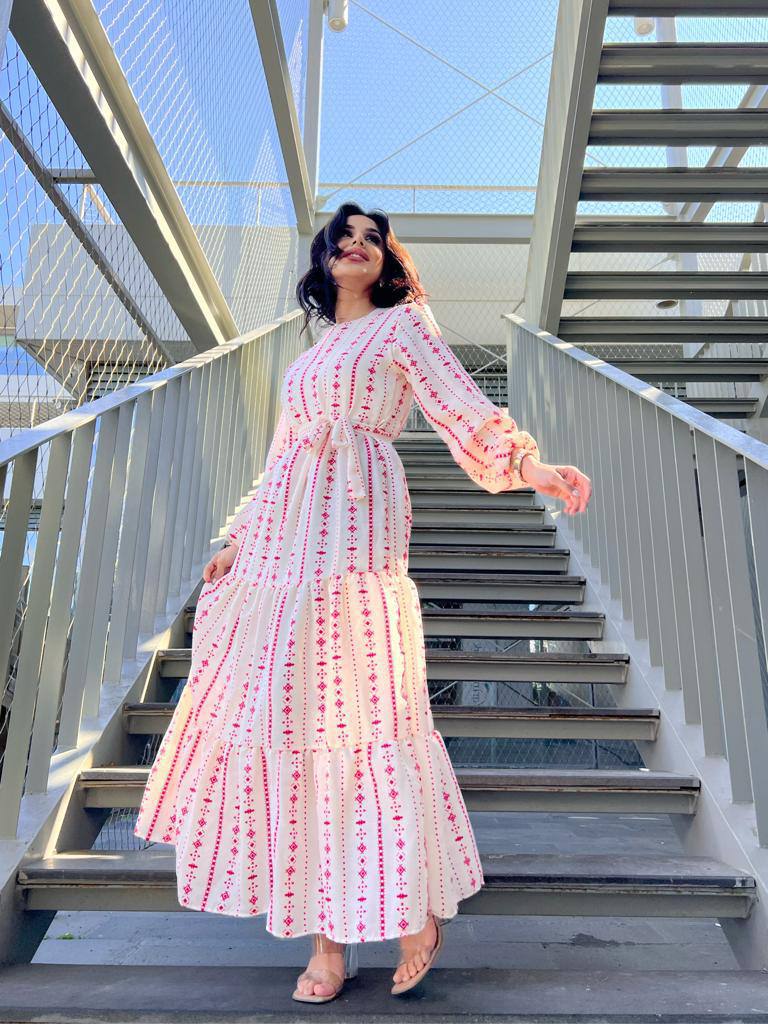 ROBE MOTIFS BERBERE DE COULEUR ROSE FUSHIA - Premium ROBE from DION - Just DA 4900! Shop now at DION
