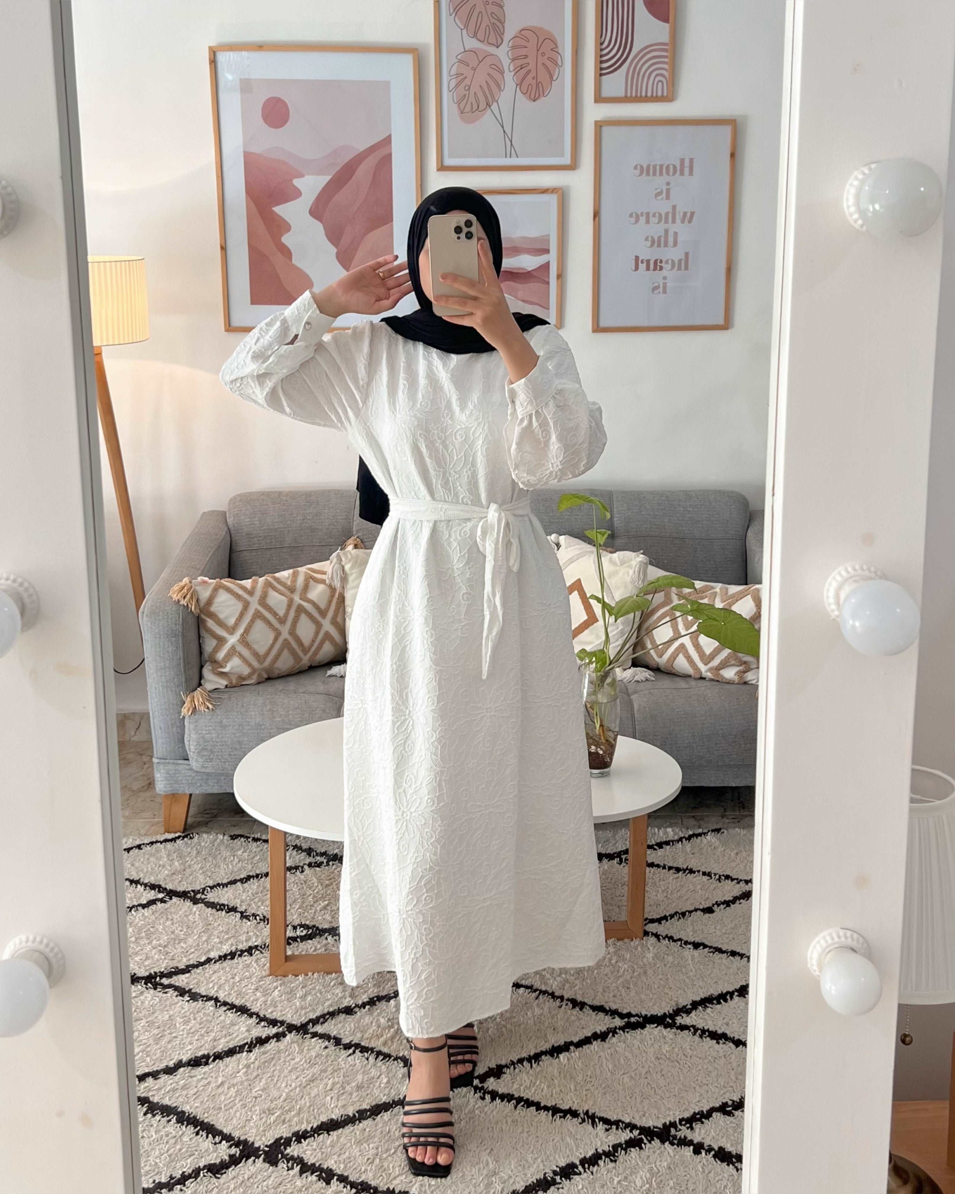 ROBE EFFET DENTELLE UNIE COULEUR BLANCHE - Premium ROBE from DION - Just DA 6000! Shop now at DION