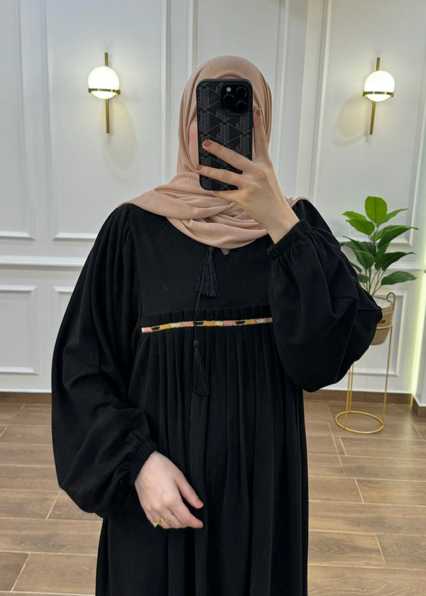 HIJAB HIVER LARGE HYPER CLASSE DE COULEUR NOIR