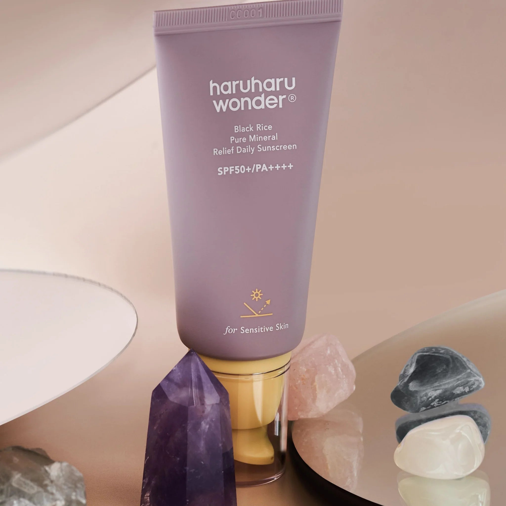 HARUHARU WONDER BLACK RICE PURE MINERAL RELIEF DAILY SUNSCREEN SPF50+ PA++++