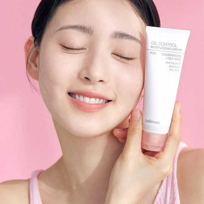 CELIMAX OIL CONTROL MOISTURIZING CREAM FOR COMBINATION/ OILY SKIN 80ML