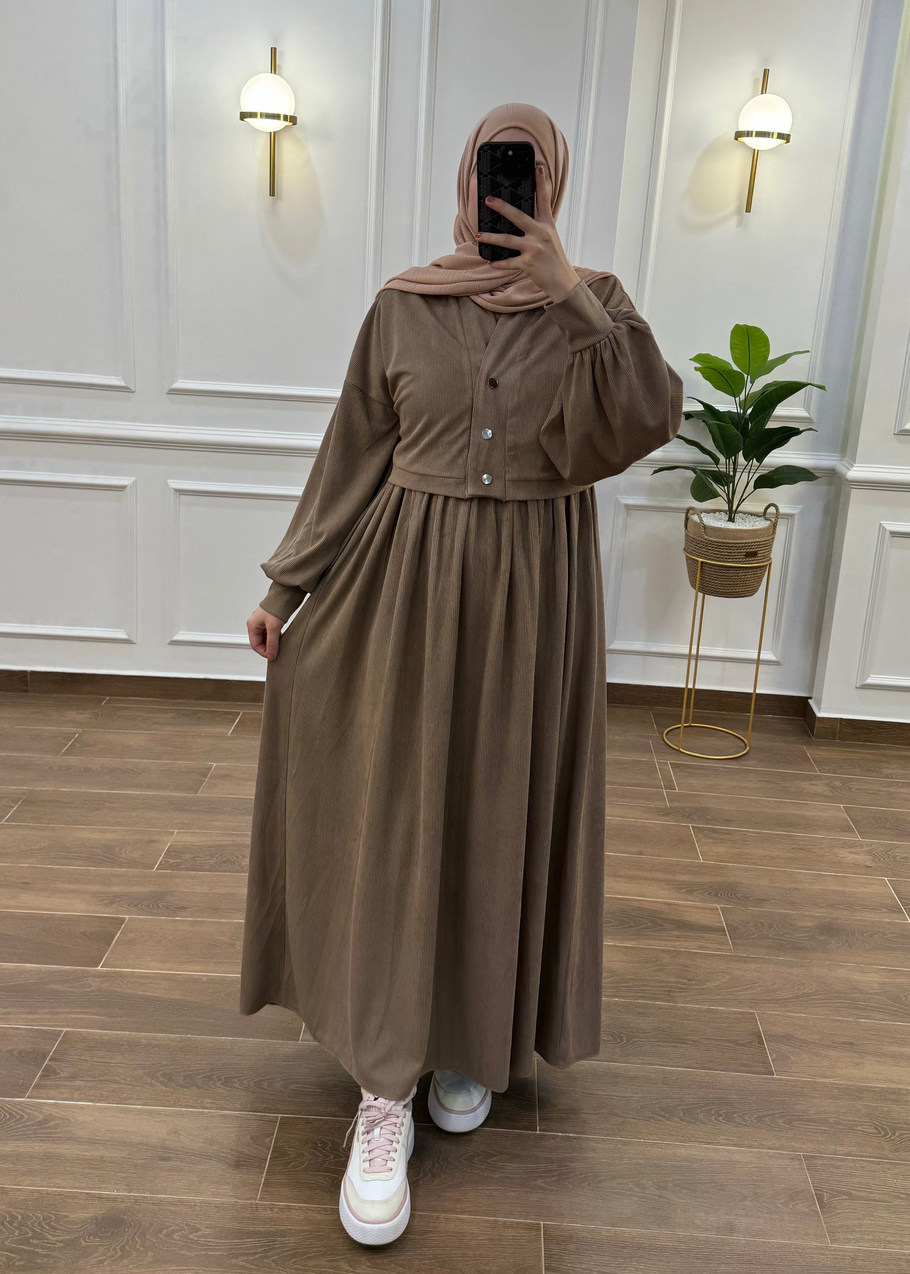 HIJAB AVEC GILET MANCHES LONGUES COULEUR MARRON