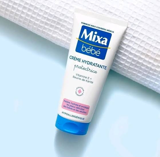 MIXA BÉBÉ CRÈME HYDRATANTE PROTECTRICE VITAMINE E+BEURRE DE KARITÉ 100ML