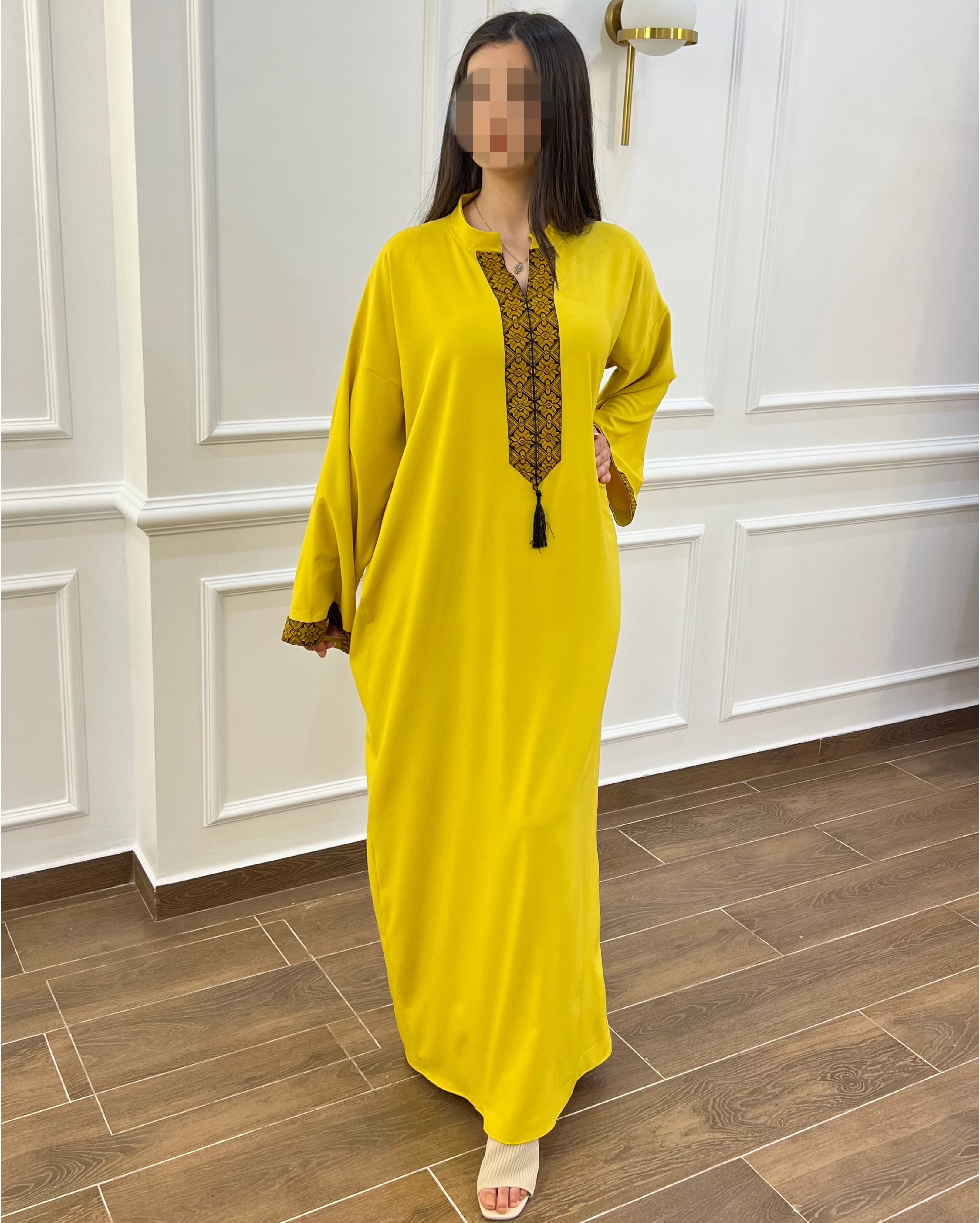 DJEBBA TRADITIONNELLE STYLE DJELLABA COULEUR JAUNE FONCÉ