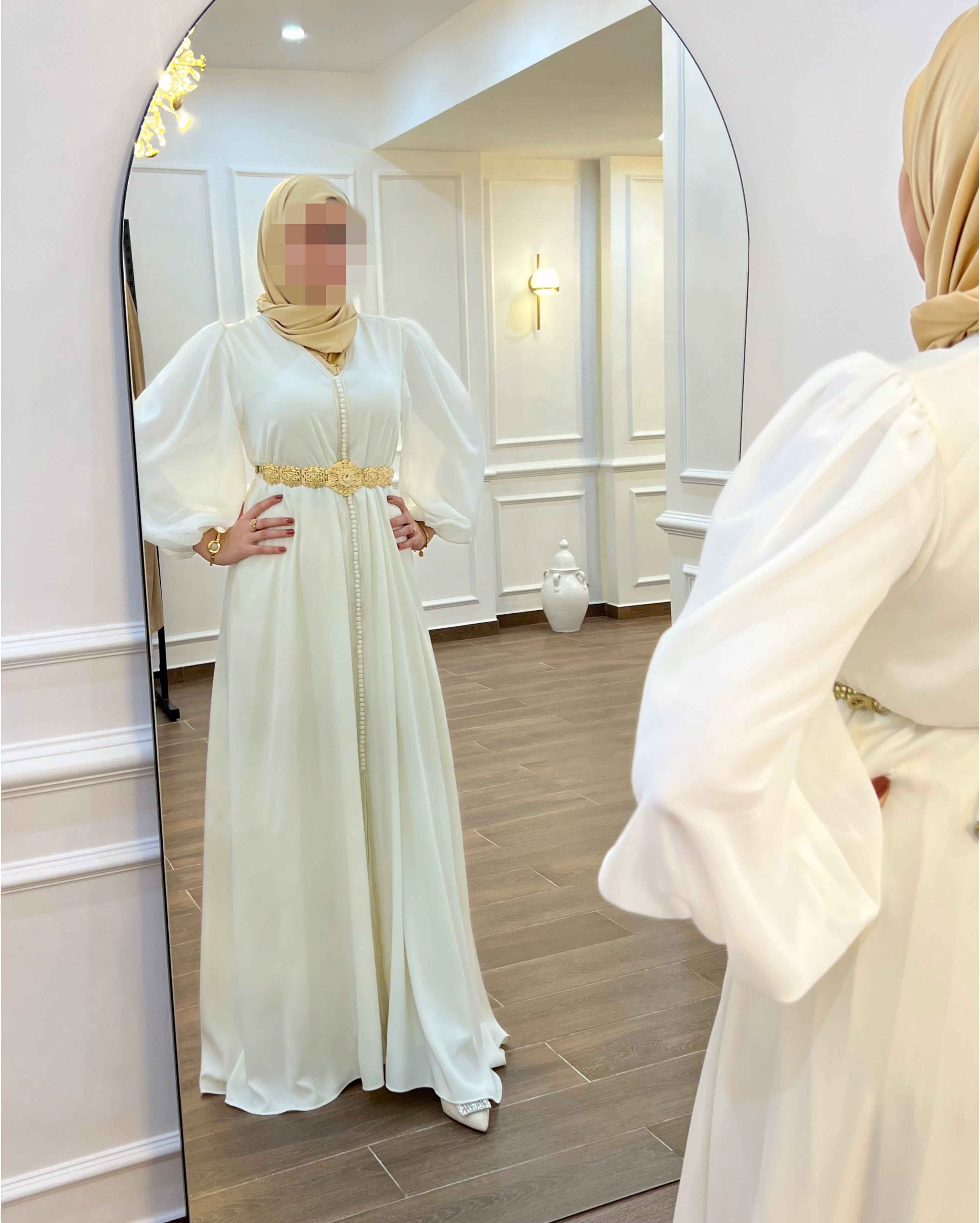 CAFTAN ALGERIEN TRÈS CLASSE DE TRÈS BONNE QUALITÉ BLANC CASSÉ