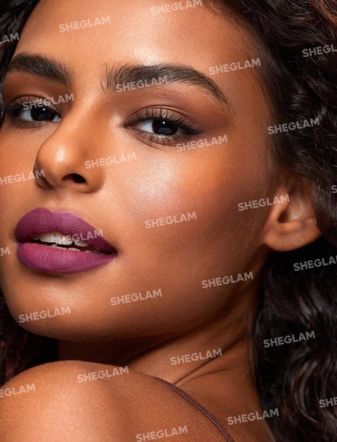 SHEGLAM ROUGE À LÈVRES MAT ALLURE À HAUTE PIGMENTATION COULEUR CABANA