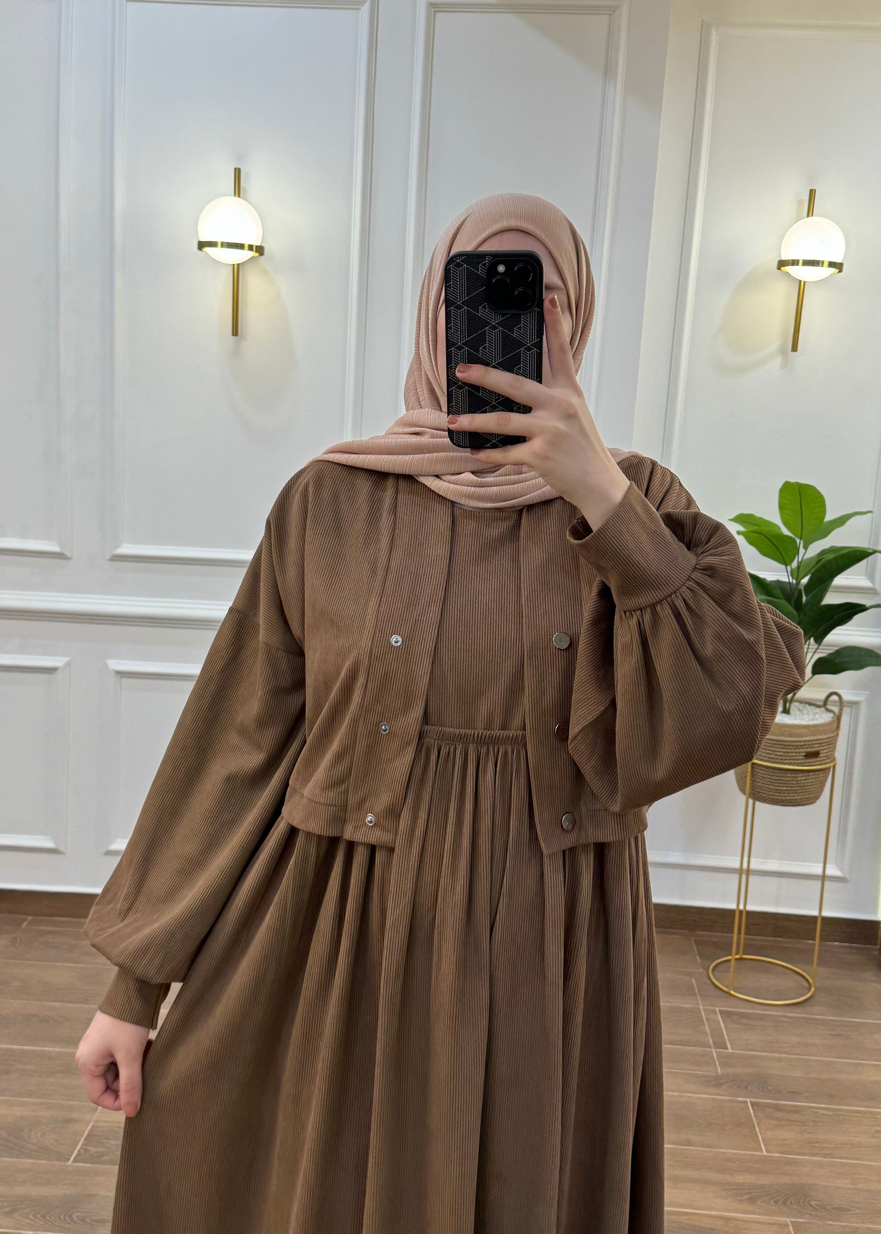 HIJAB AVEC GILET MANCHES LONGUES COULEUR MARRON CHOCOLAT