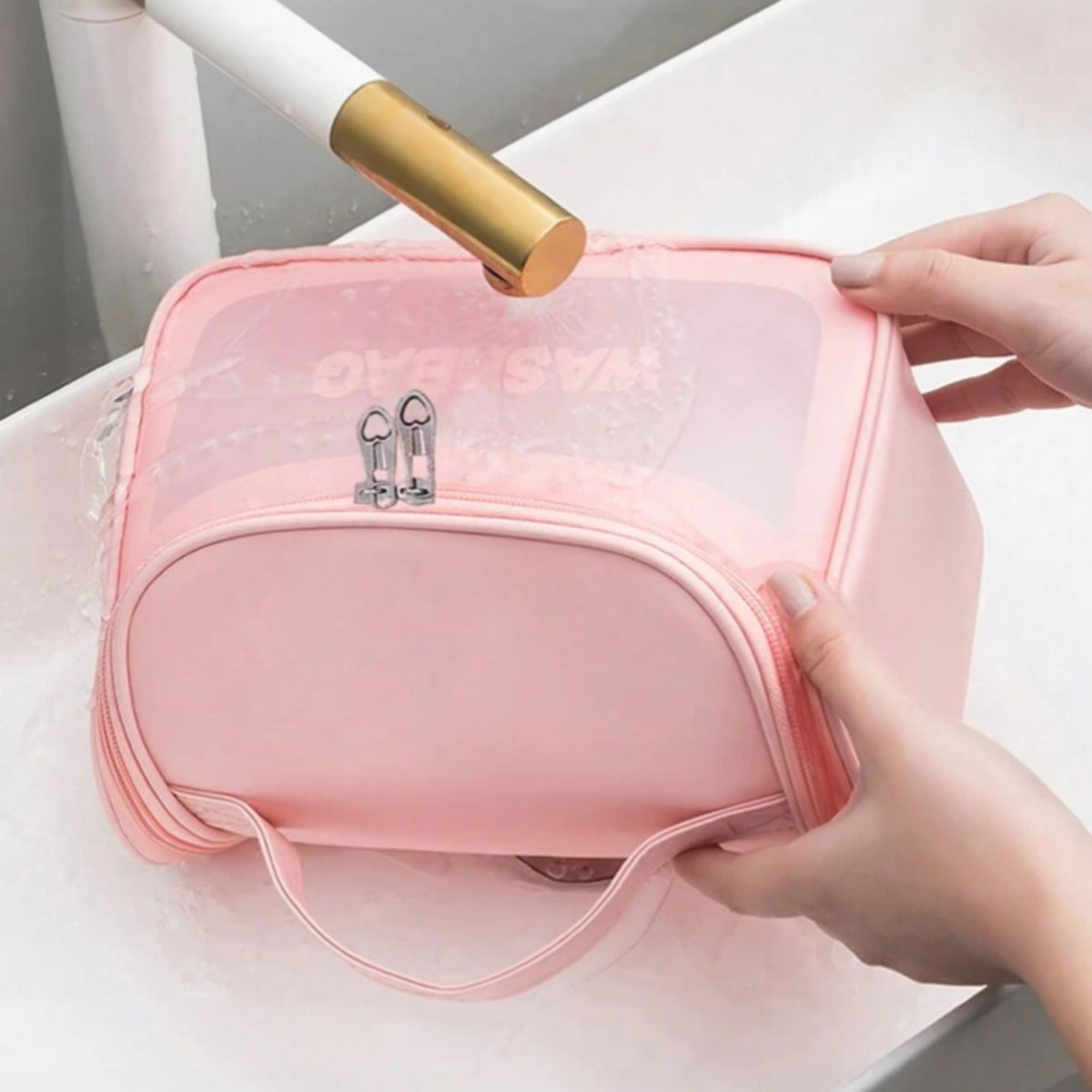 TROUSSE DE TOILETTE ET DE MAKEUP IMPERMÉABLE ET TRÈS CHIC