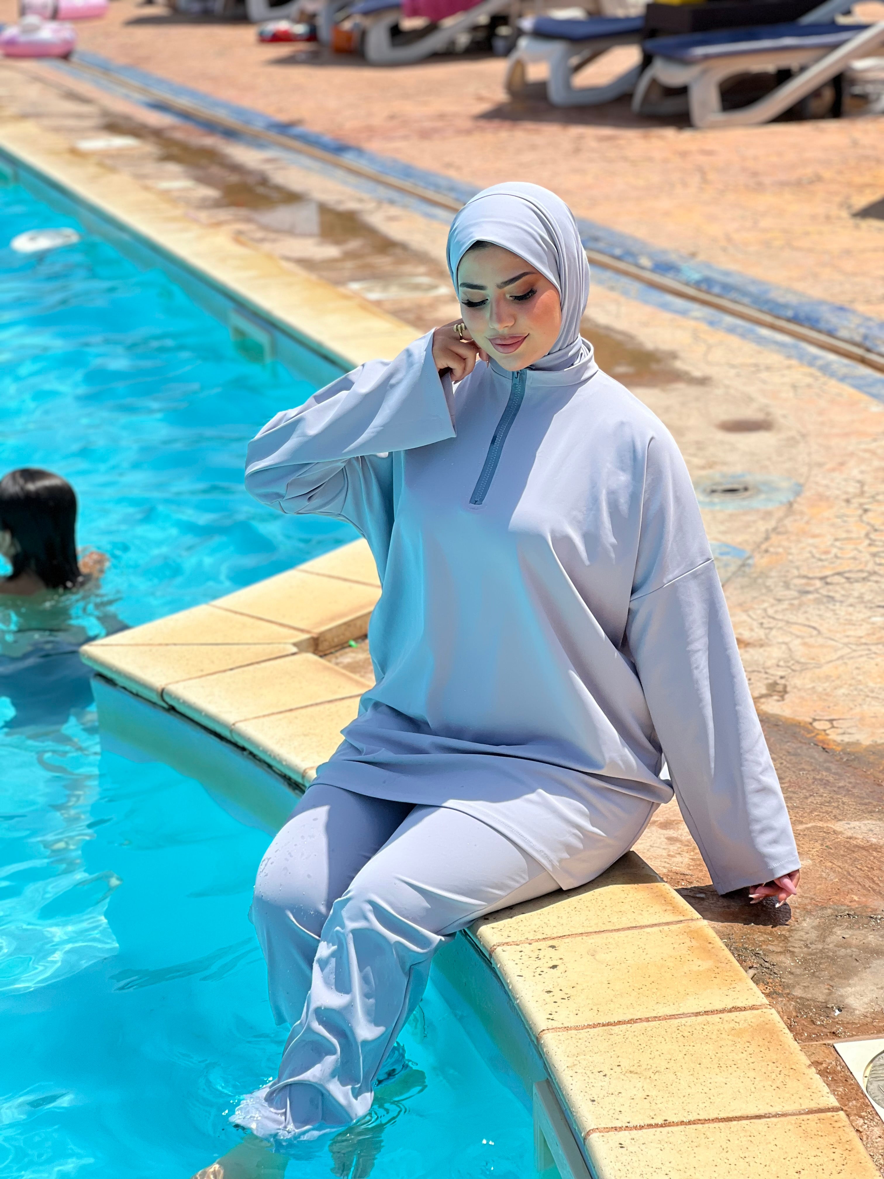 BURKINI STYLE SHEIN DE TRÈS BONNE QUALITÉ COULEUR GRIS 3 PIÈCES AVEC BOURSE DE RANGEMENT
