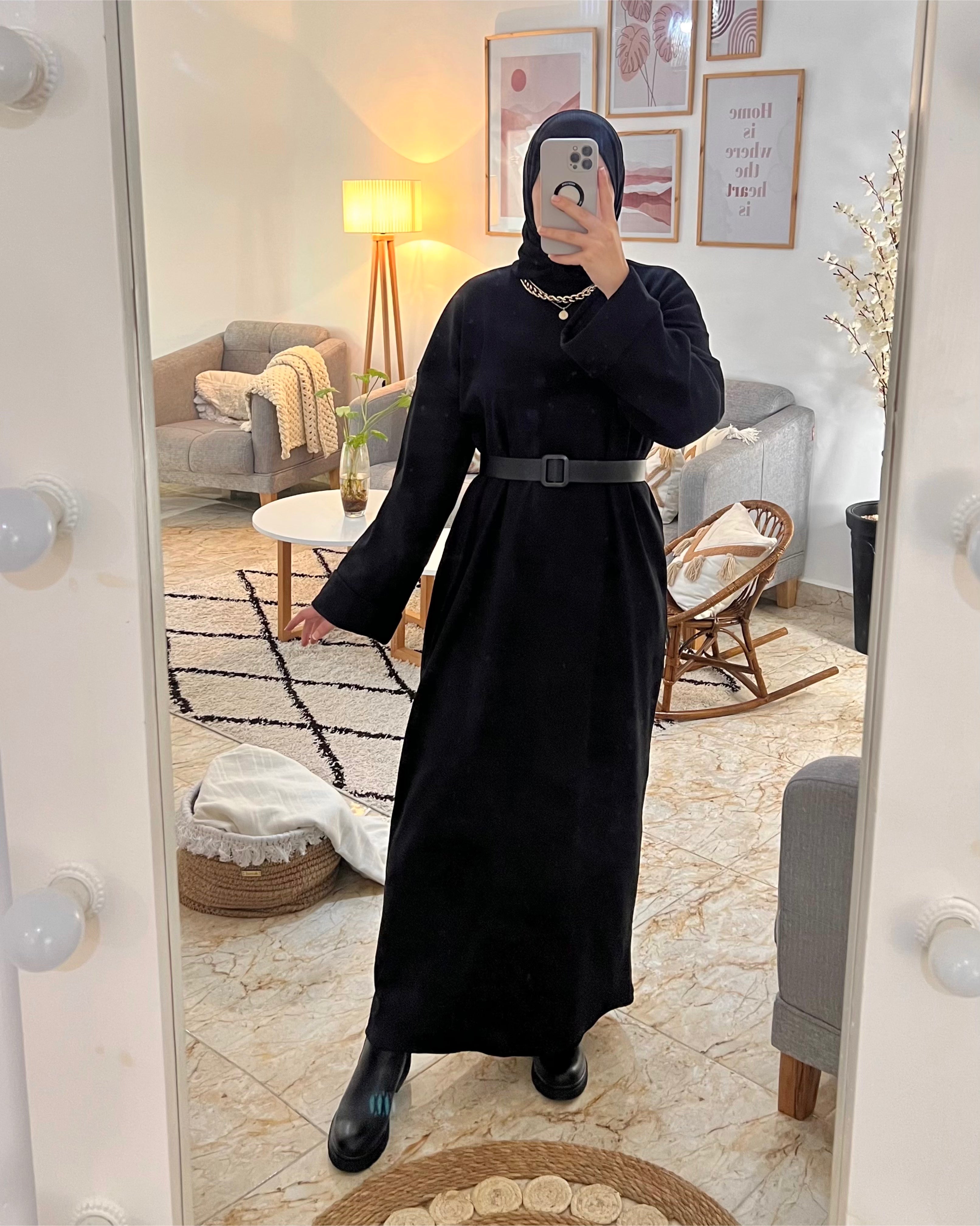 ROBE DION WINTER CHAUDE AVEC CEINTURE COULEUR NOIRE