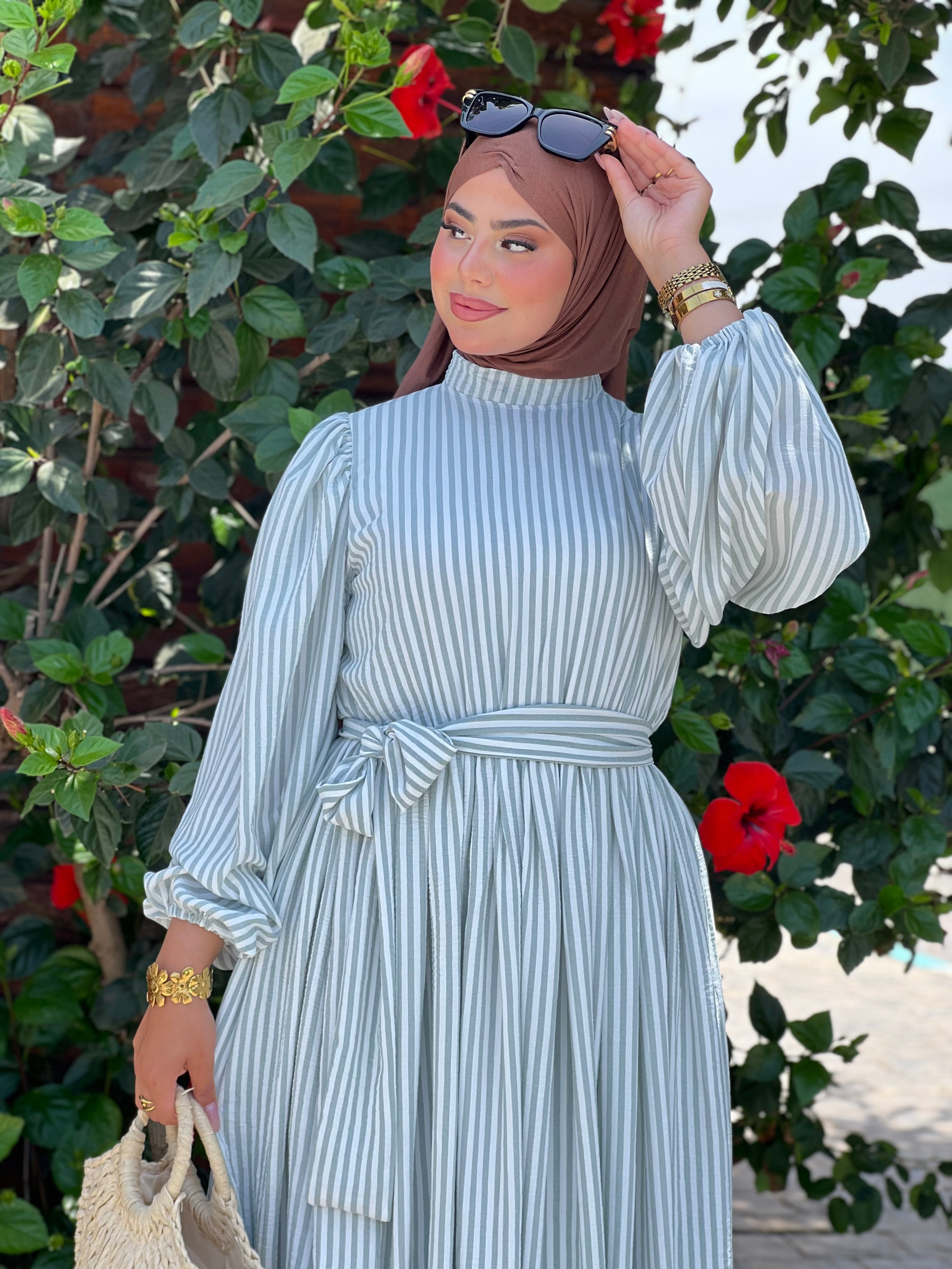 ROBE ÉTÉ PARIS A RAYURE STYLE COL FERMÉ COULEUR VERT D’EAU