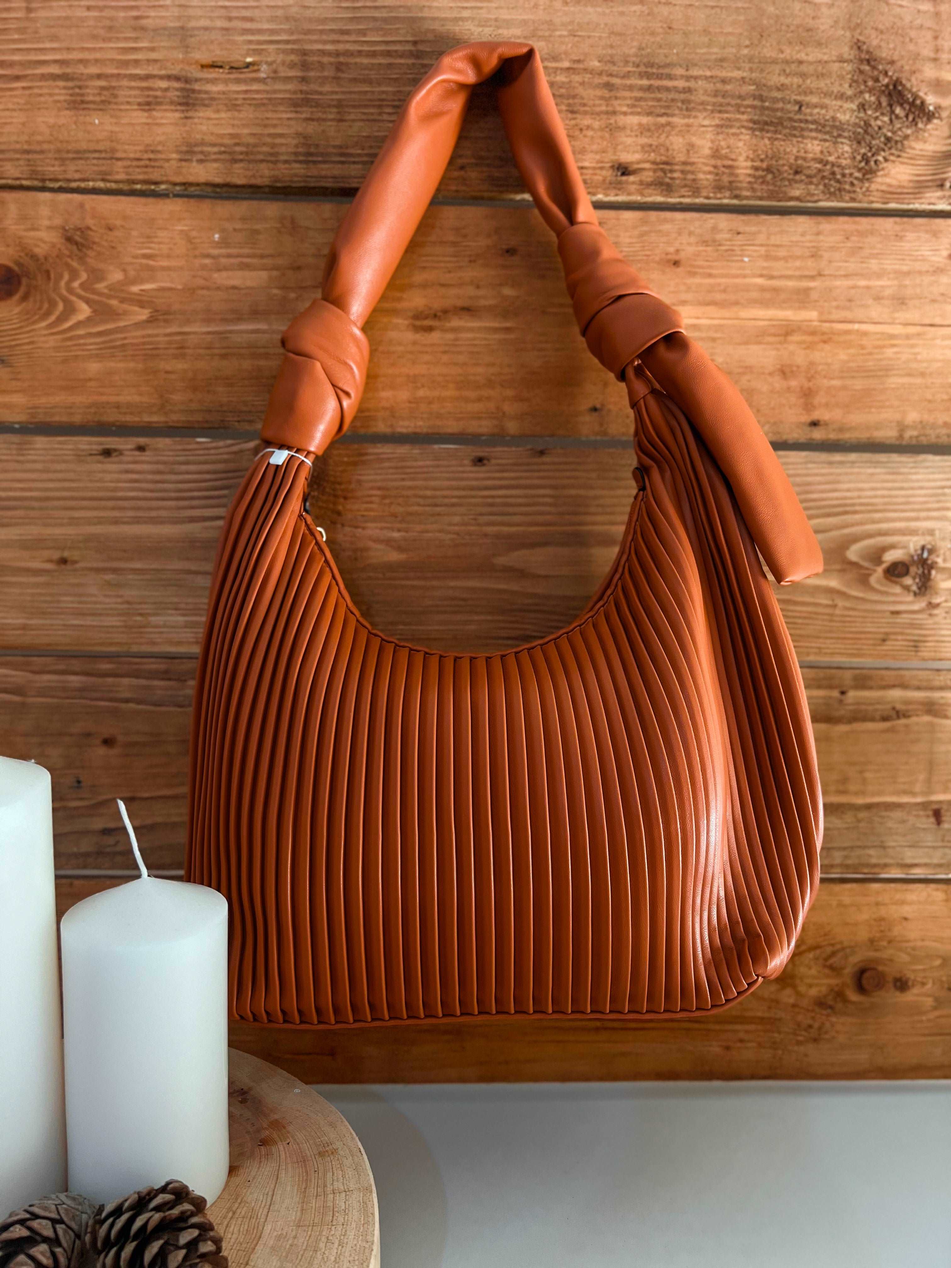 SAC UNIVERSITE - Premium SAC A MAIN from DION - Just DA 0! Shop now at DION