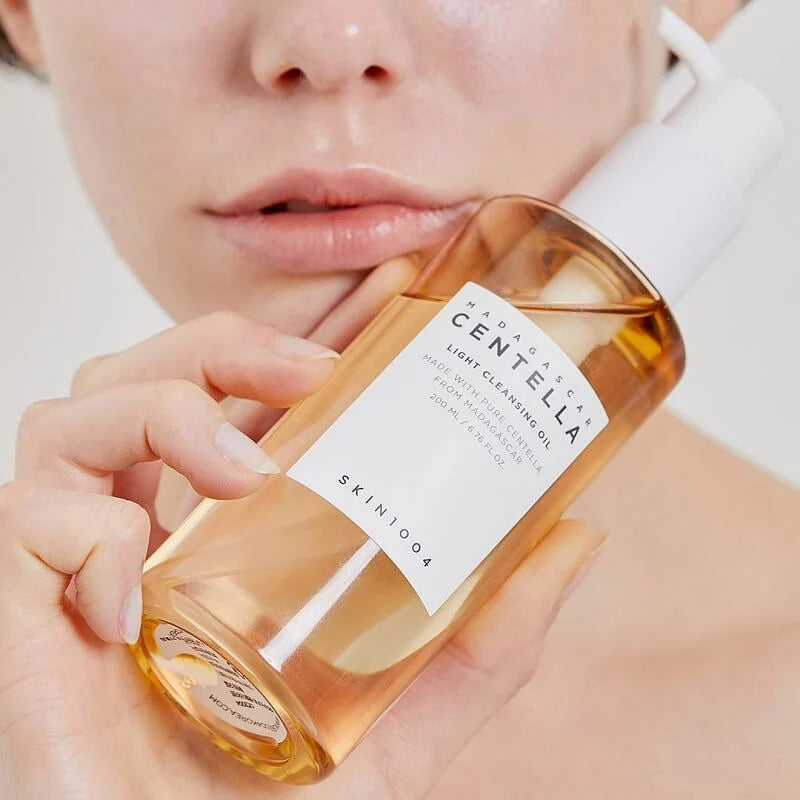 MADAGASCAR CENTELLA LIGHT CLEANSING OIL 200 ML