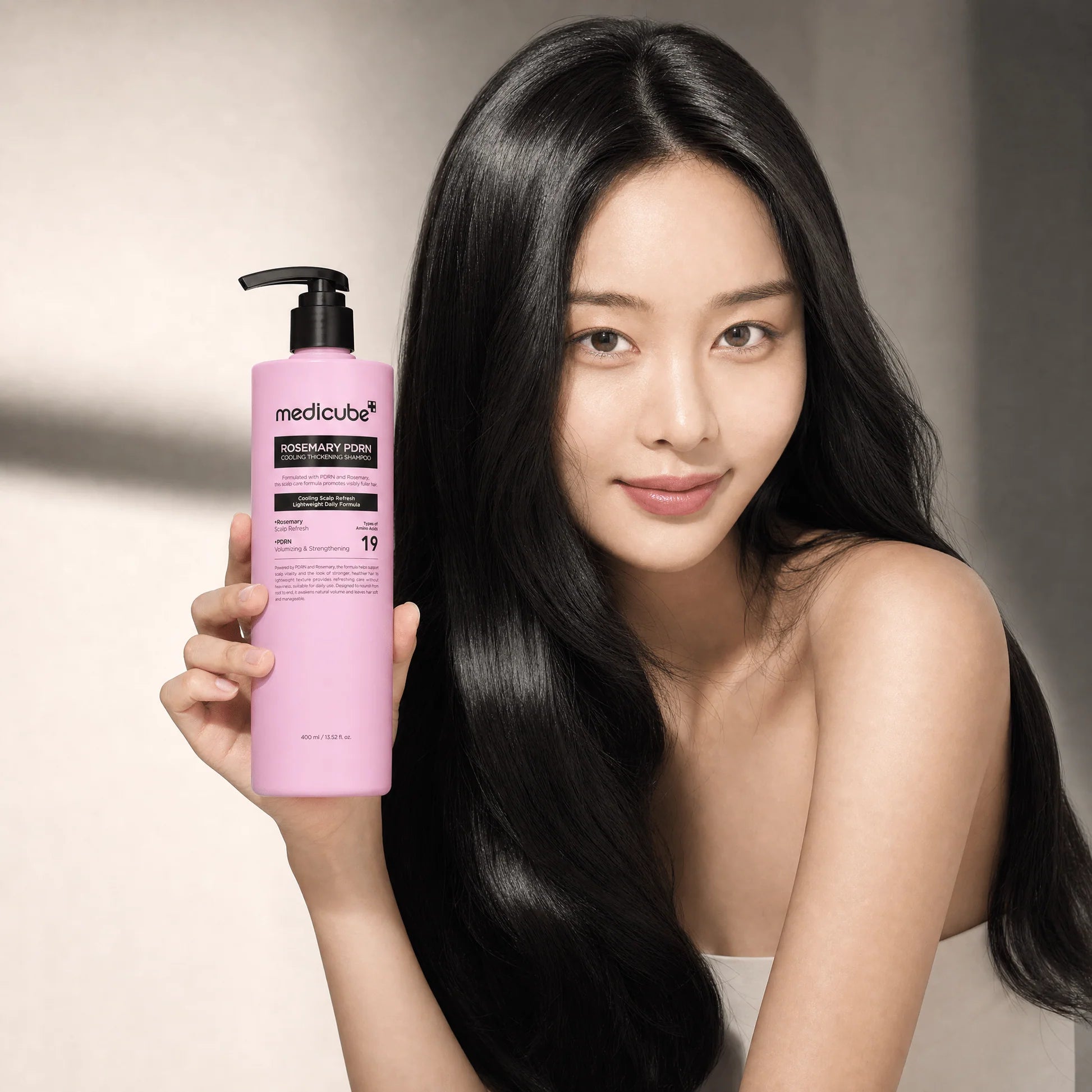 MEDICUBE ROSEMARY PDRN COOLING THICKENING SHAMPOO 400ML