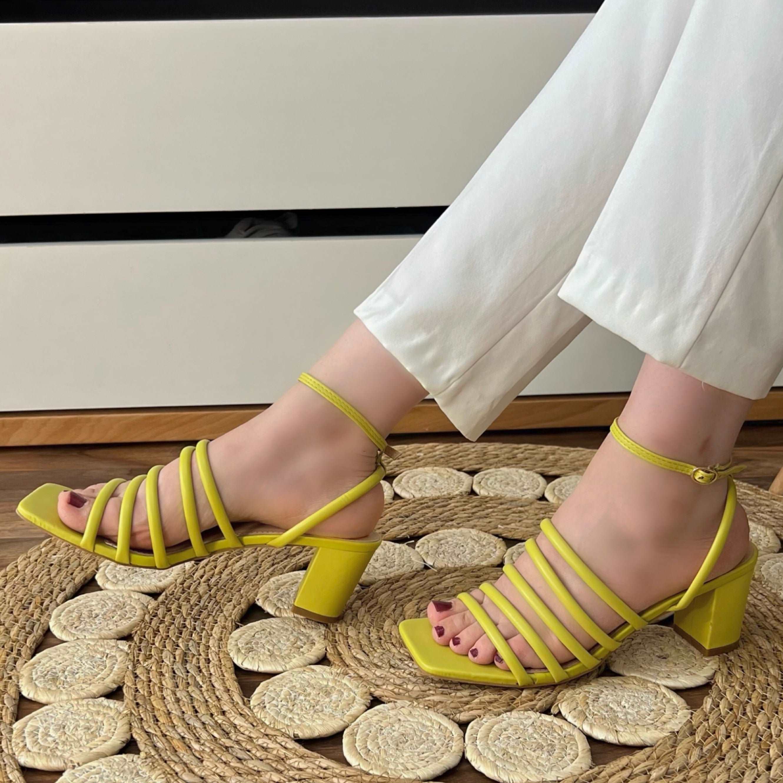 SANDALLE CLASSIQUE - Premium SANDALLE from DION - Just DA 0! Shop now at DION