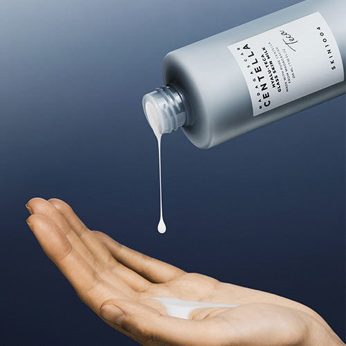 MADAGASCAR CENTELLA HYALU-TECA GLASS SKIN MILK 210ML